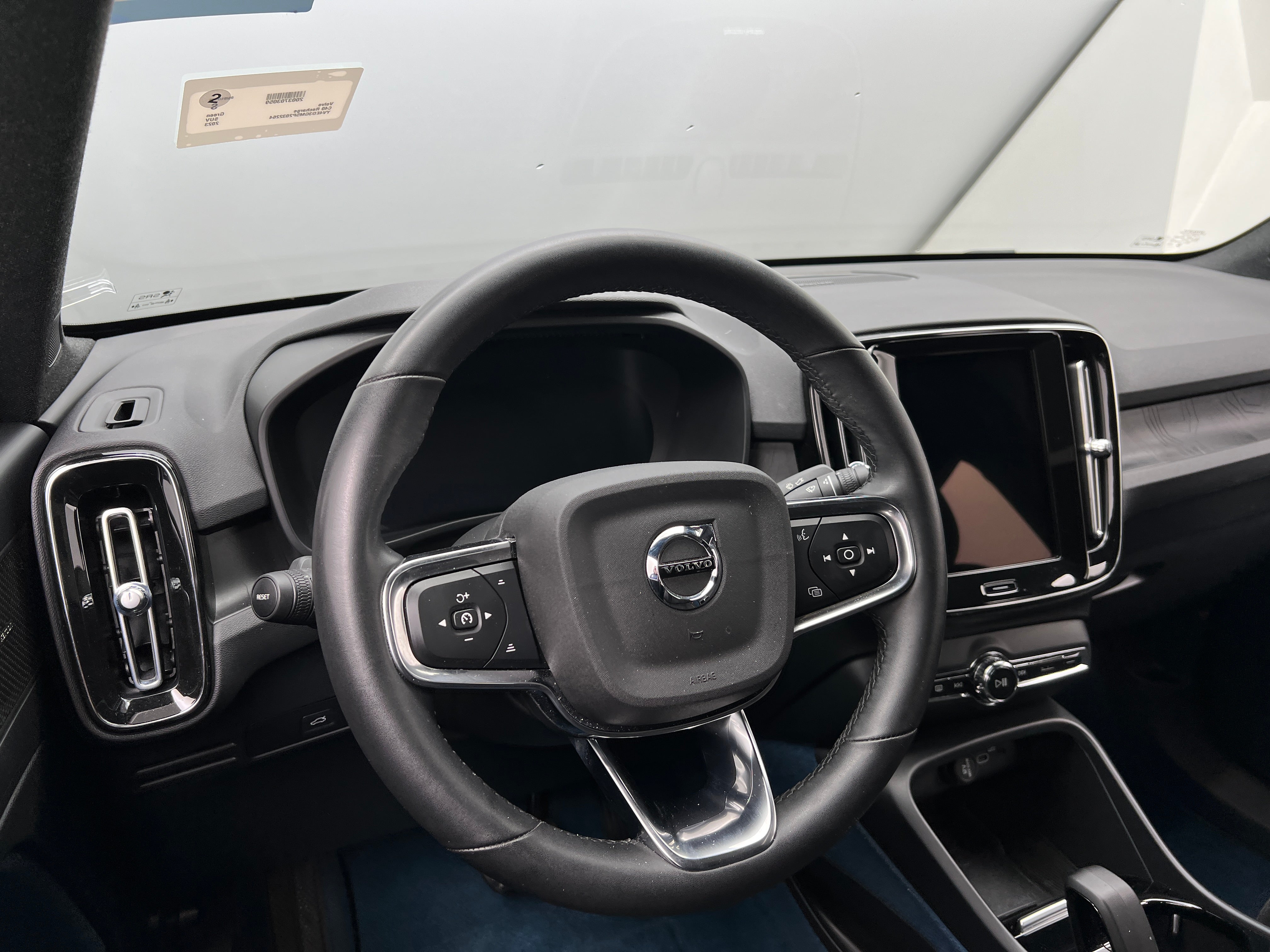 2023 Volvo C40 Ultimate 5