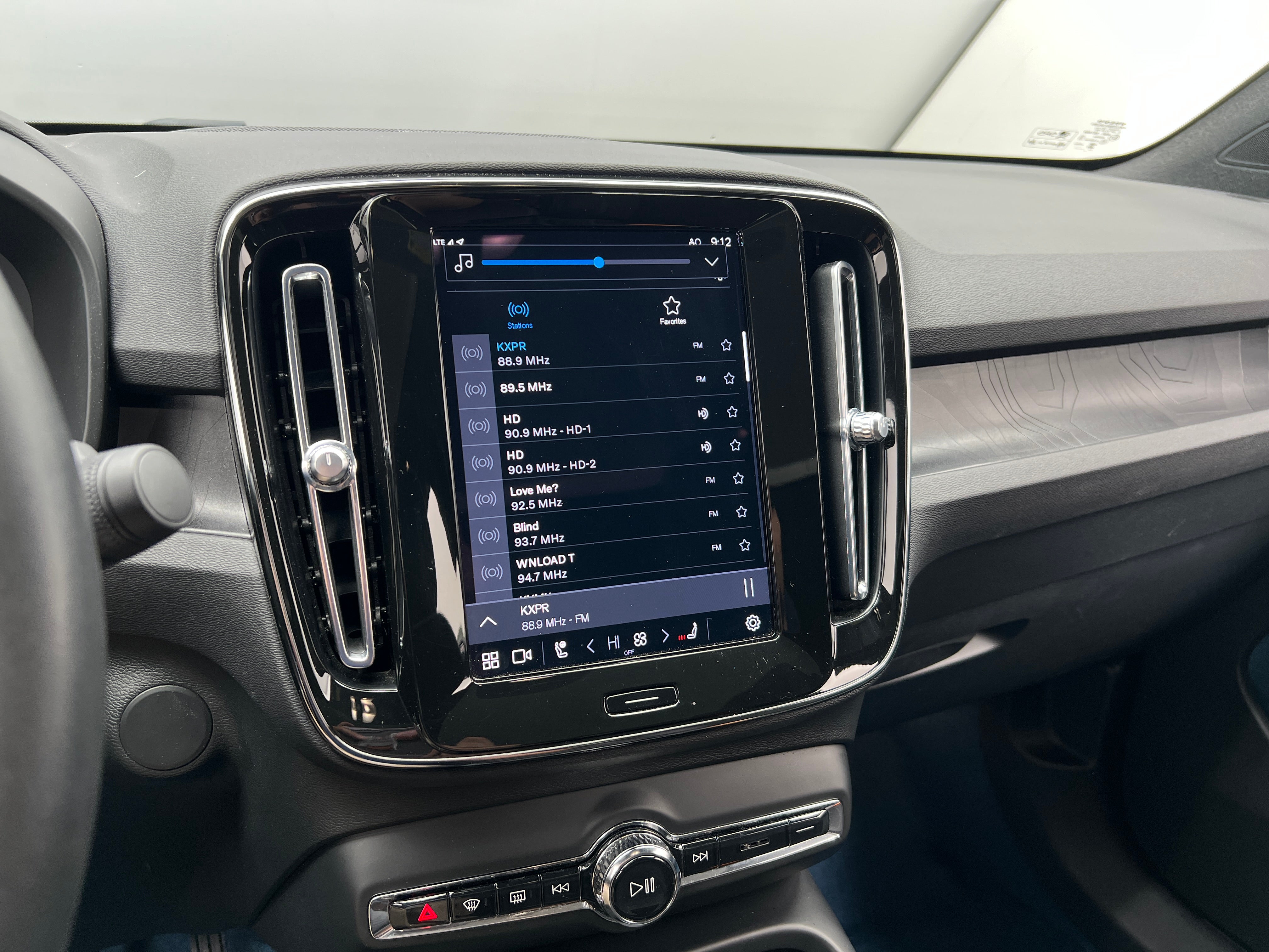 2023 Volvo C40 Ultimate 4