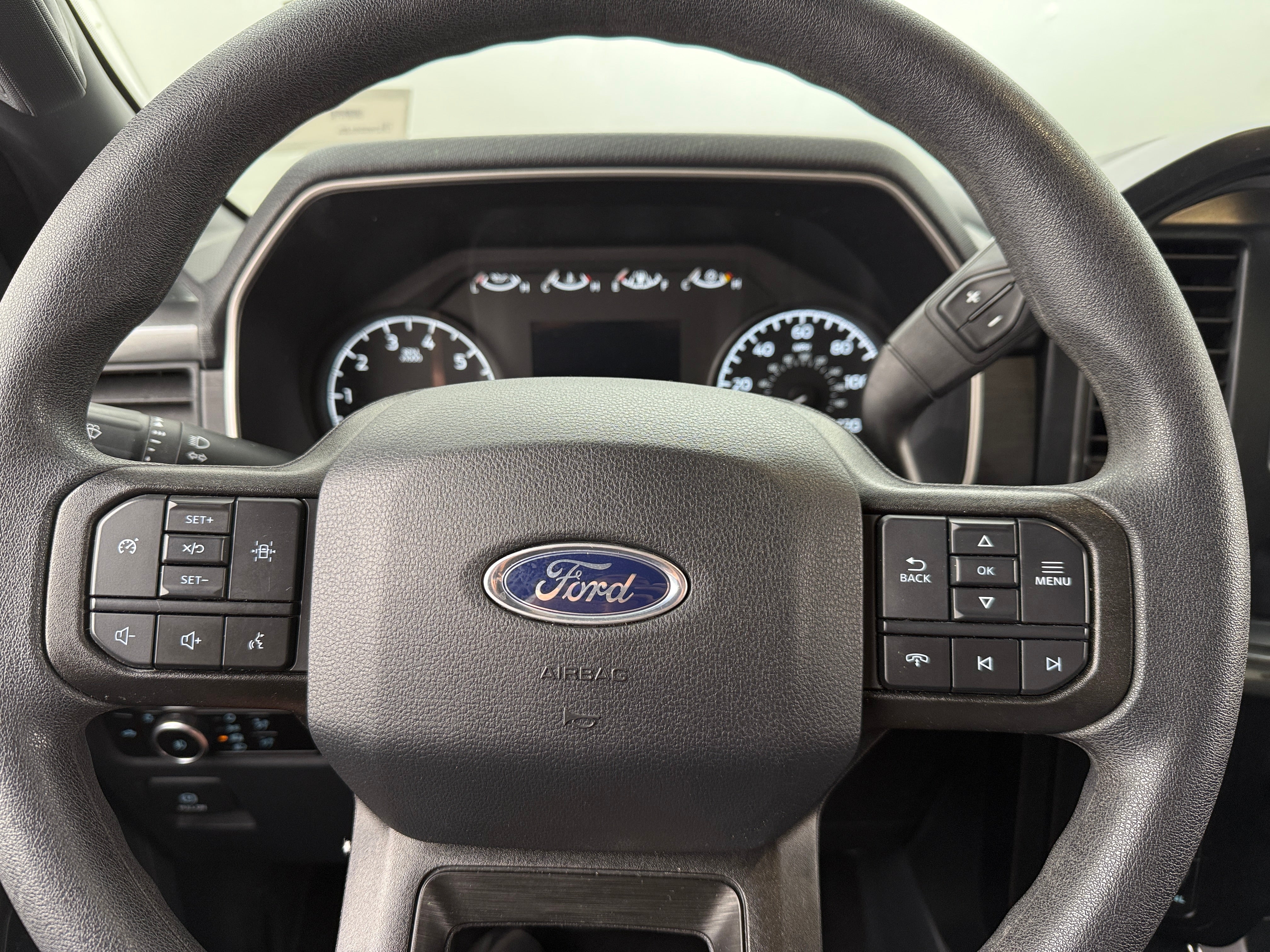 2023 Ford Econoline E-150 5