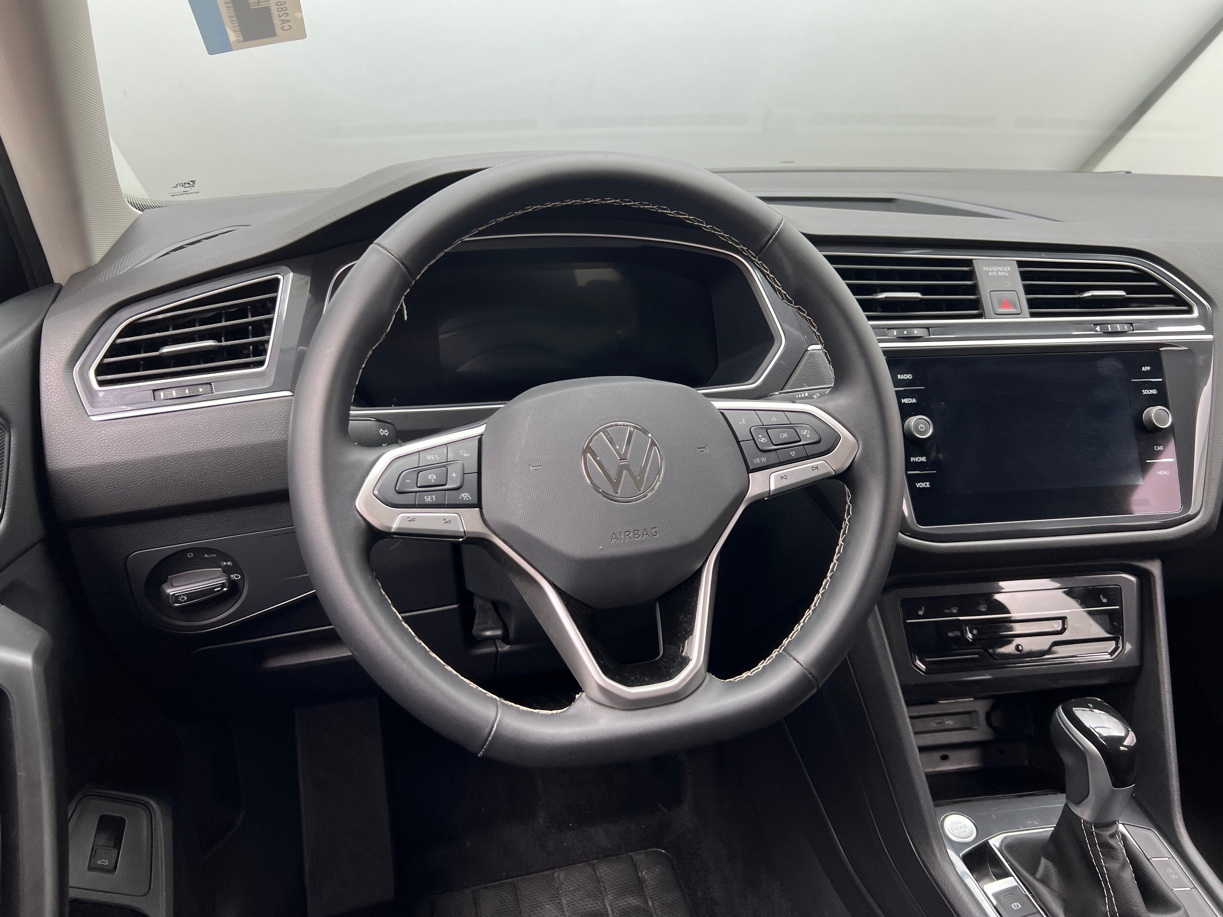 2024 Volkswagen Tiguan SE 4