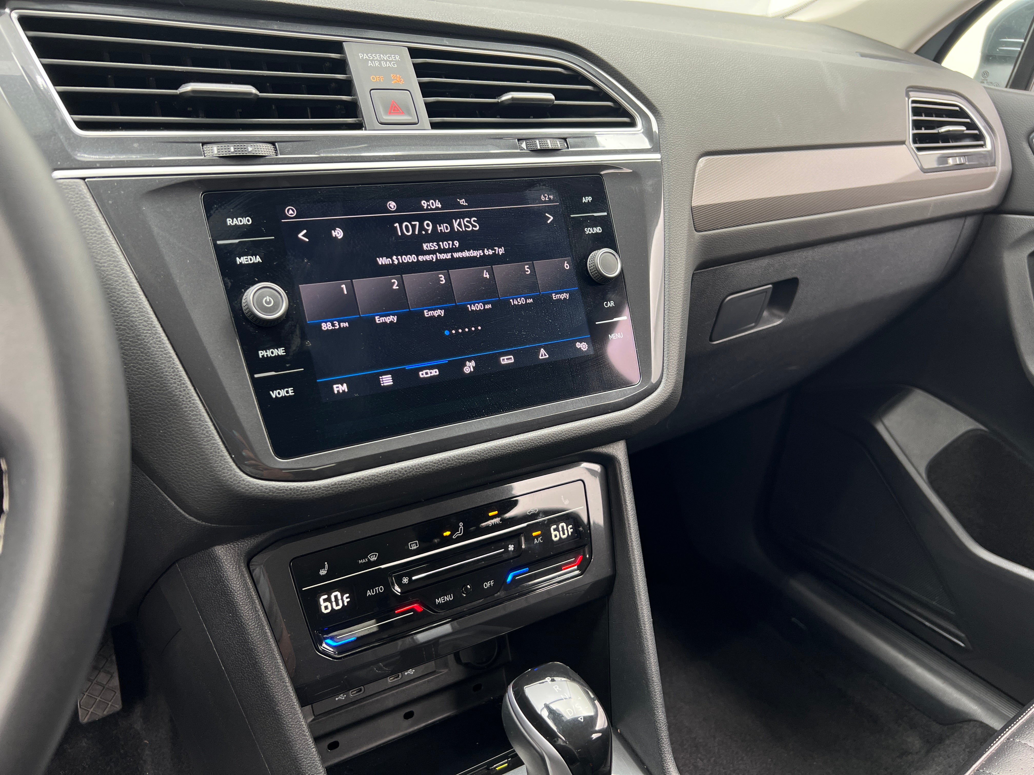 2024 Volkswagen Tiguan SE 3