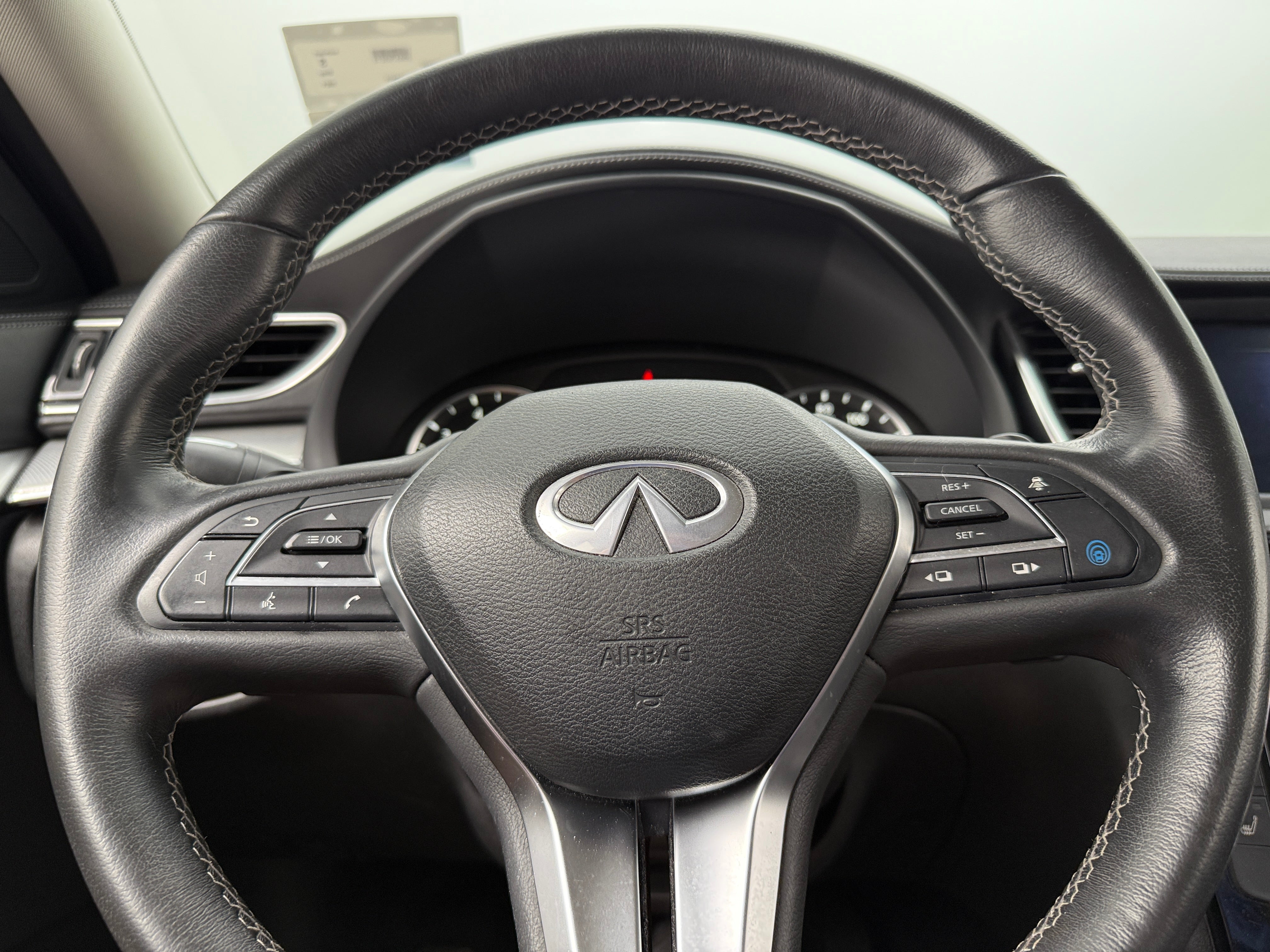 2021 INFINITI QX50 Luxe 4