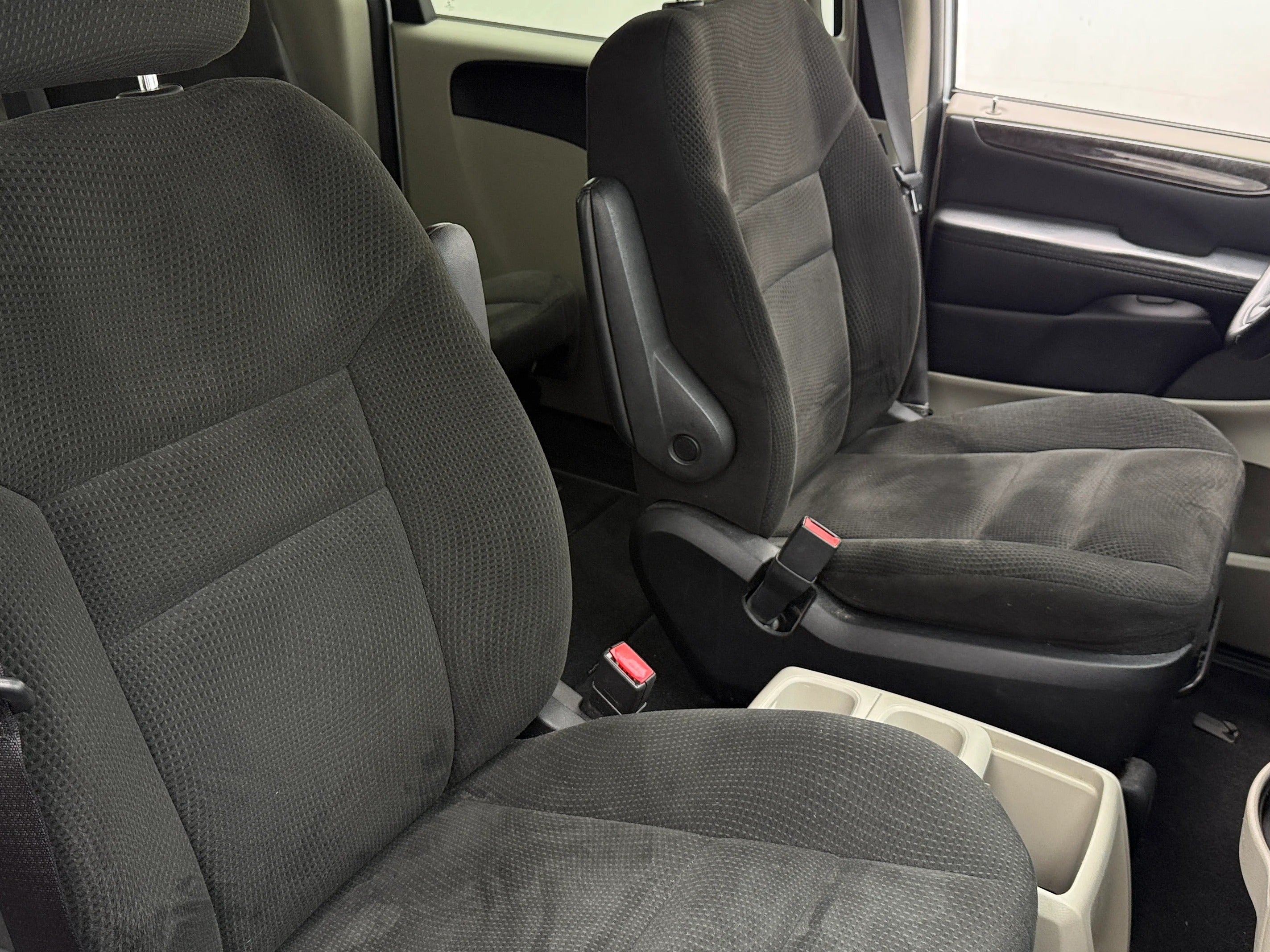 2015 Dodge Grand Caravan SE 2