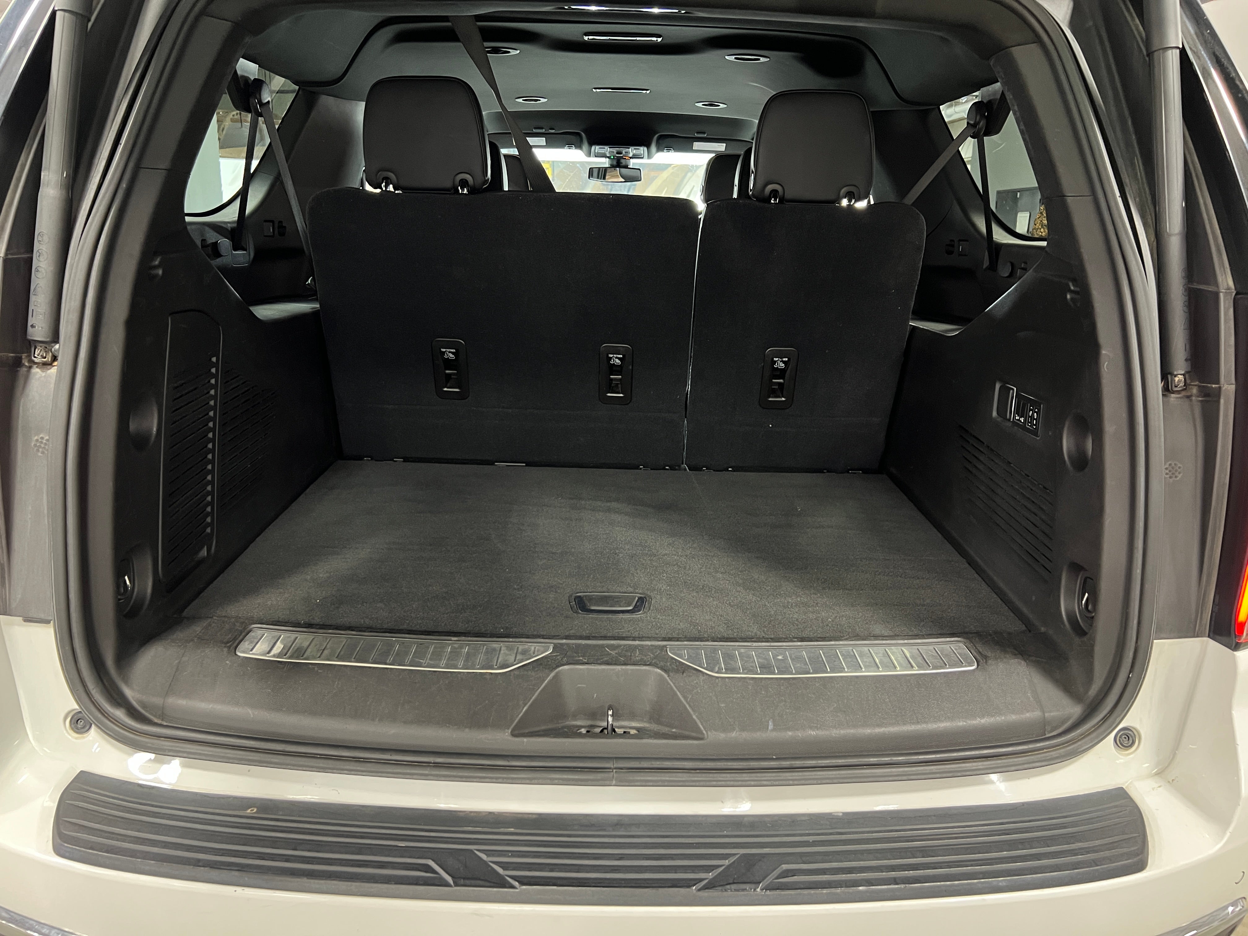 2021 Chevrolet Suburban Premier 6