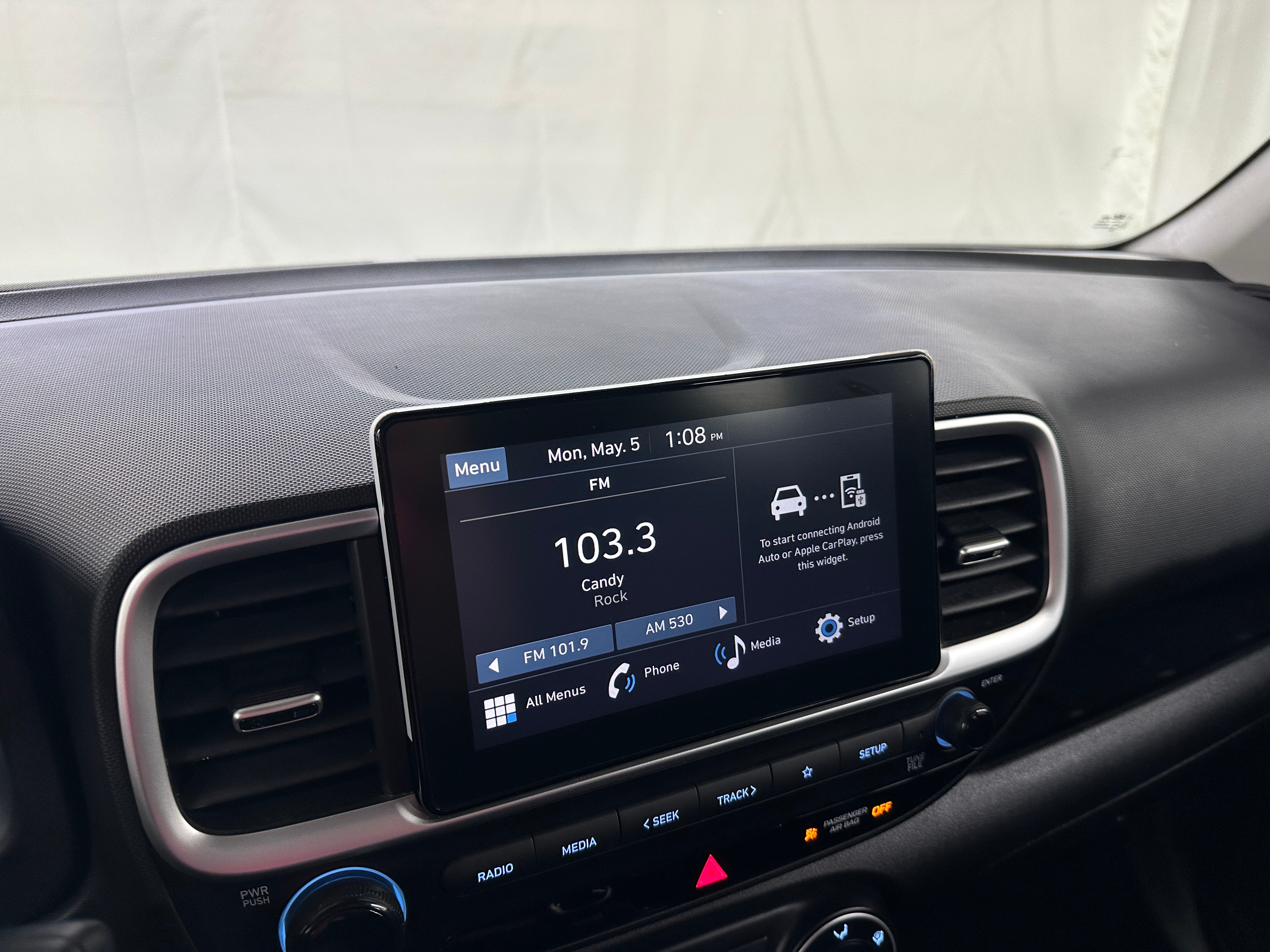 2024 Hyundai Venue SE 4