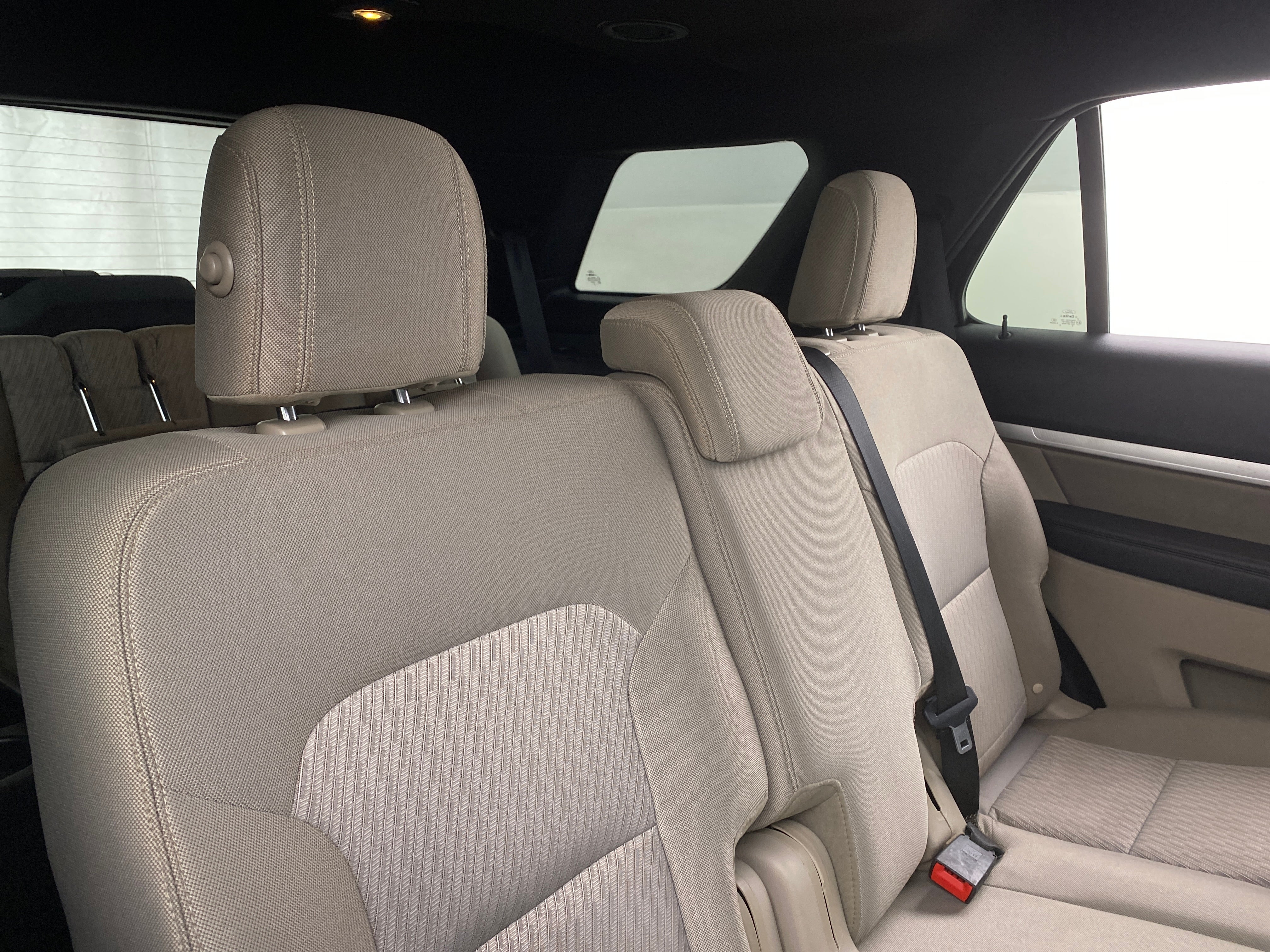 2018 Ford Explorer Base 6