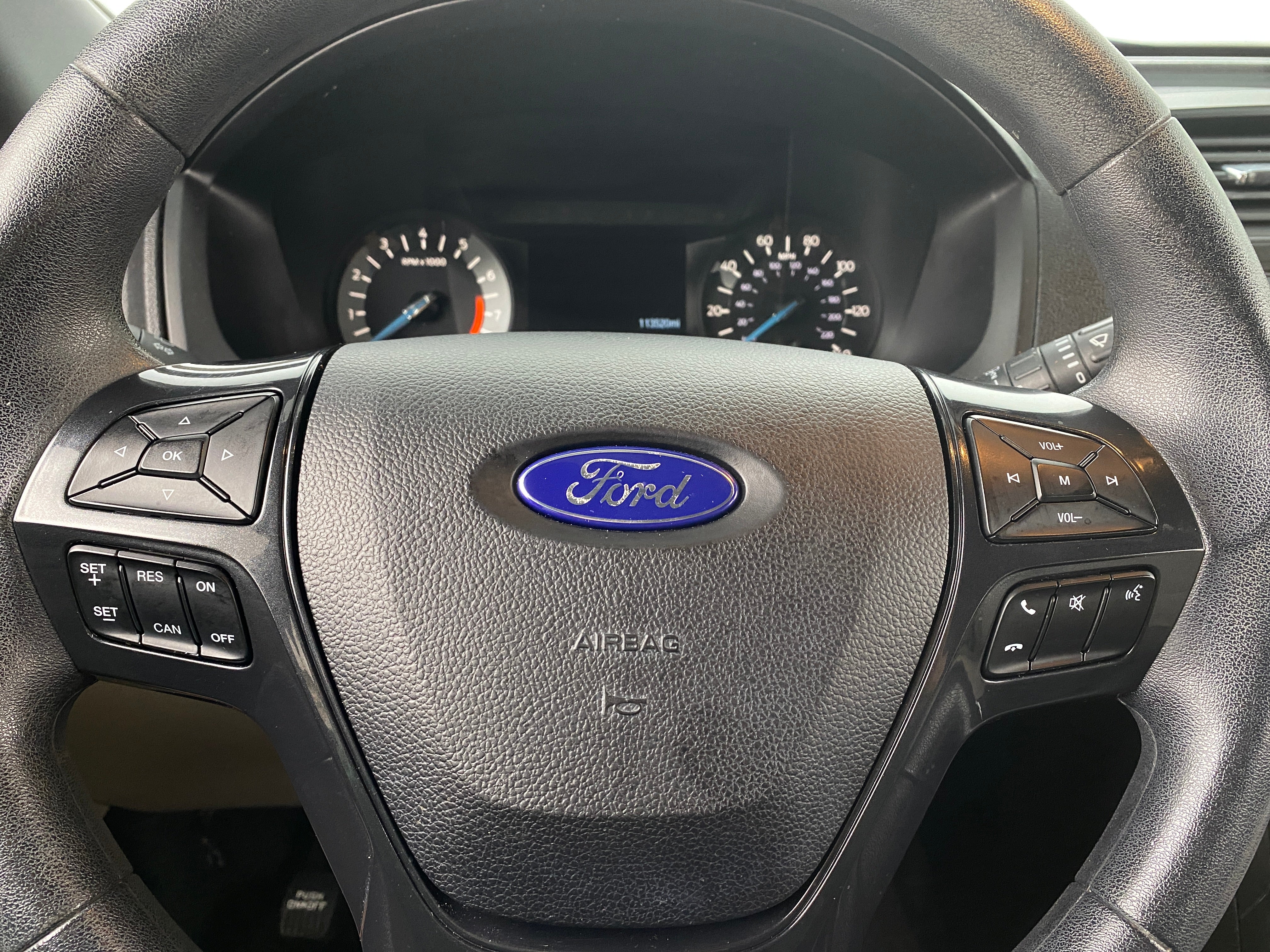 2018 Ford Explorer Base 5