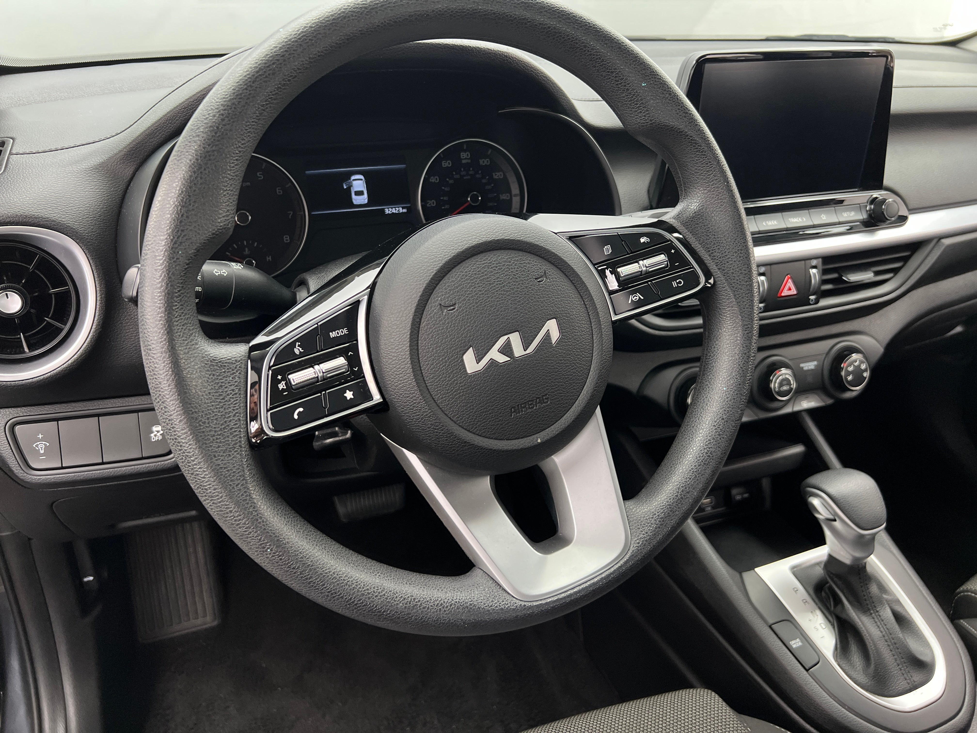 2023 Kia Forte LXS 5