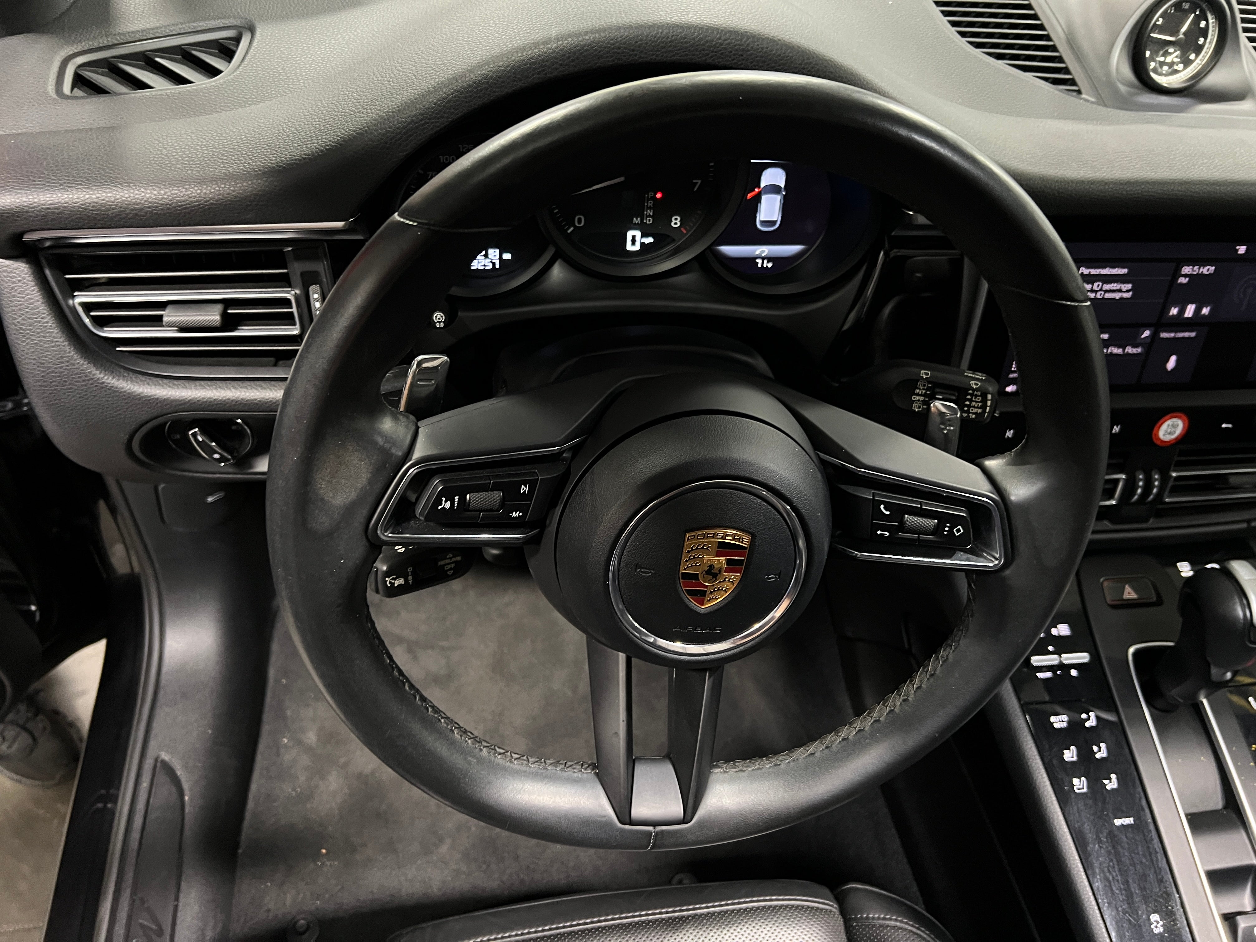 2022 Porsche Macan Base 4