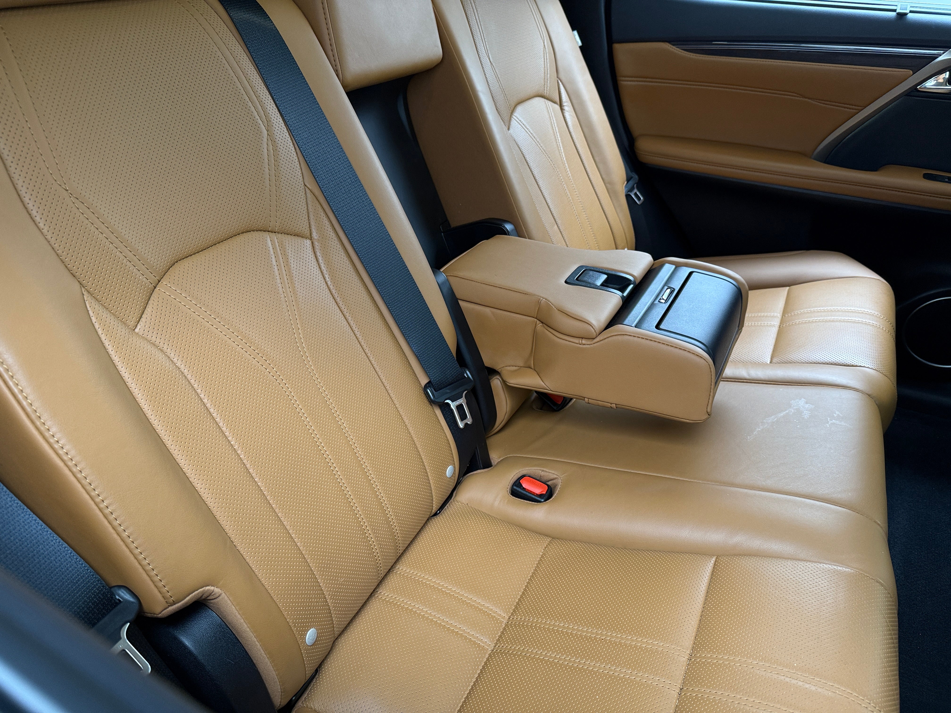 2022 Lexus RX Hybrid 450h 5