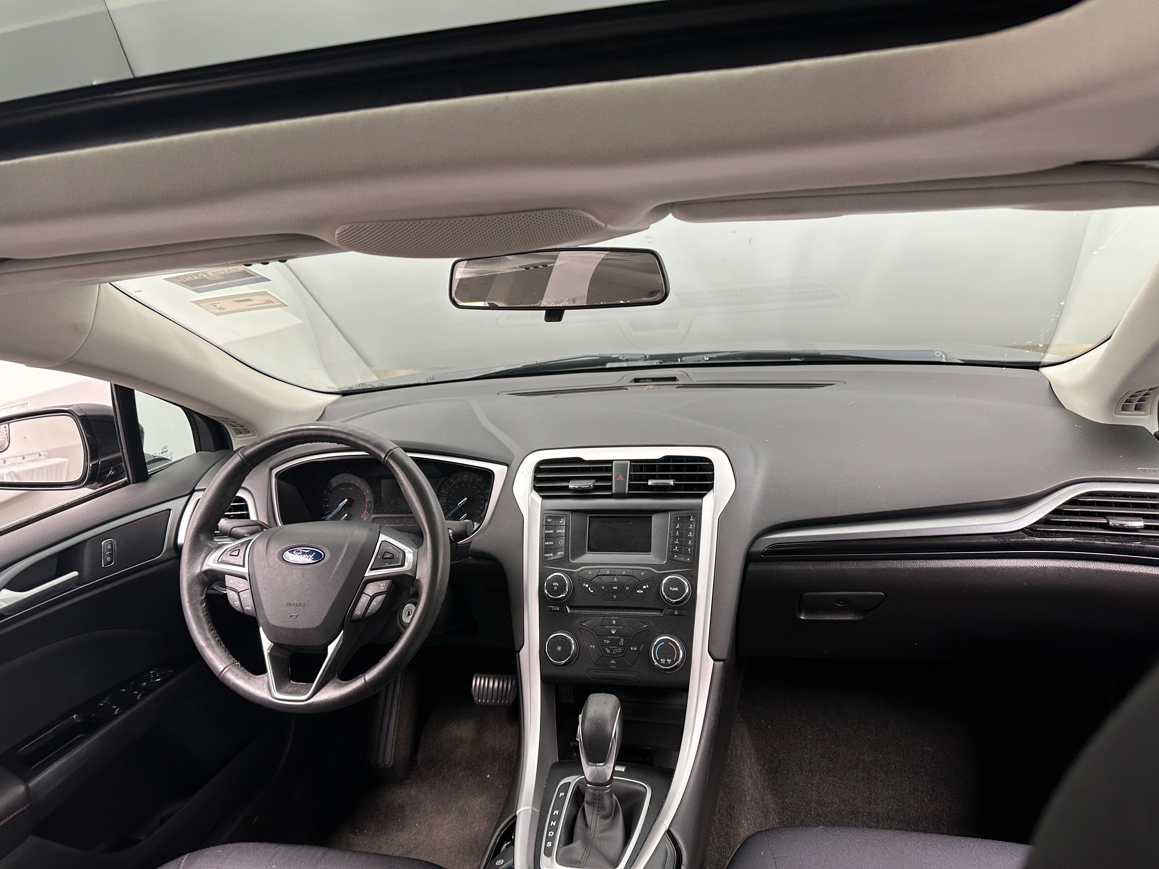 2015 Ford Fusion SE 3
