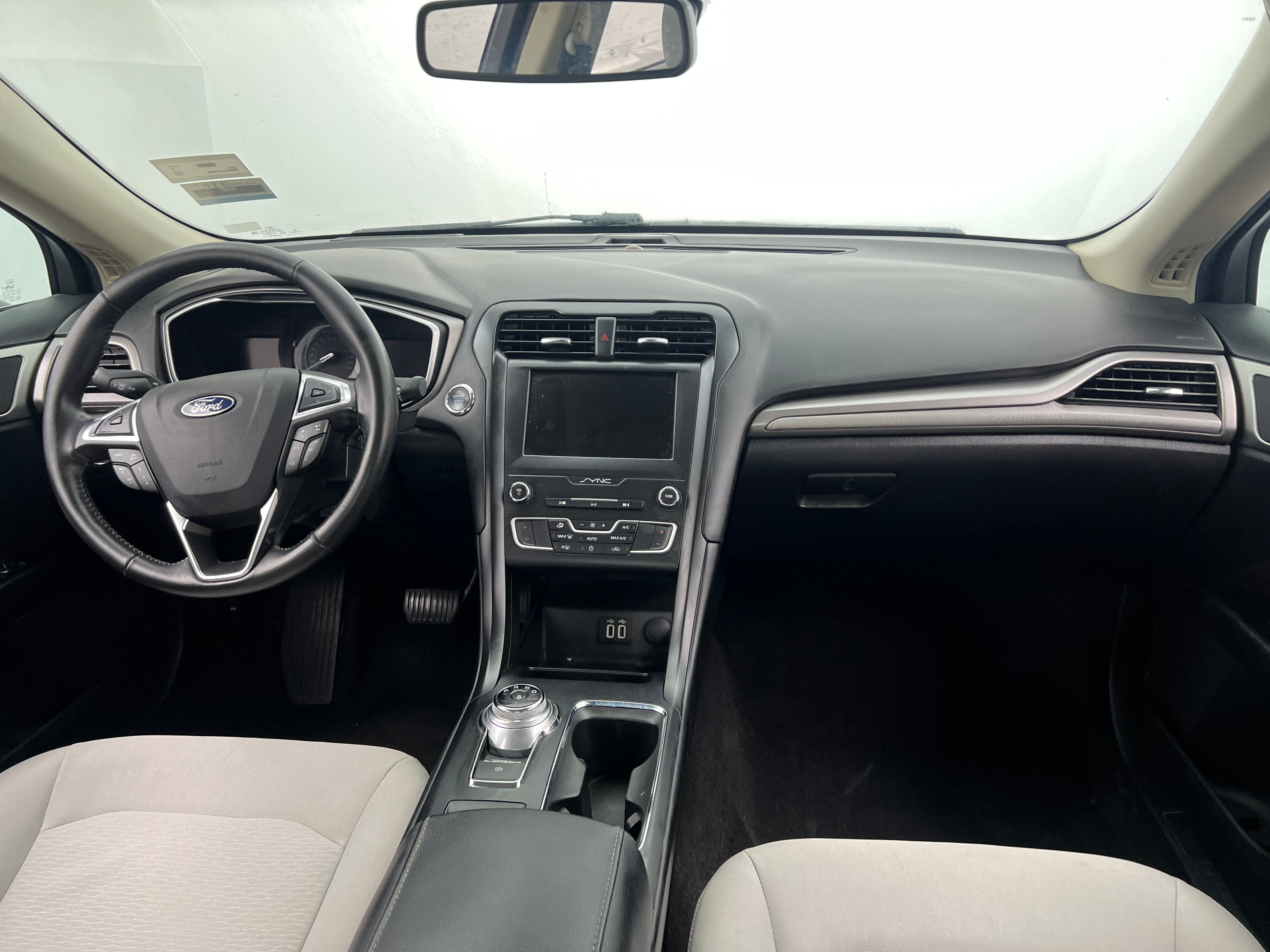 2019 Ford Fusion SE 3