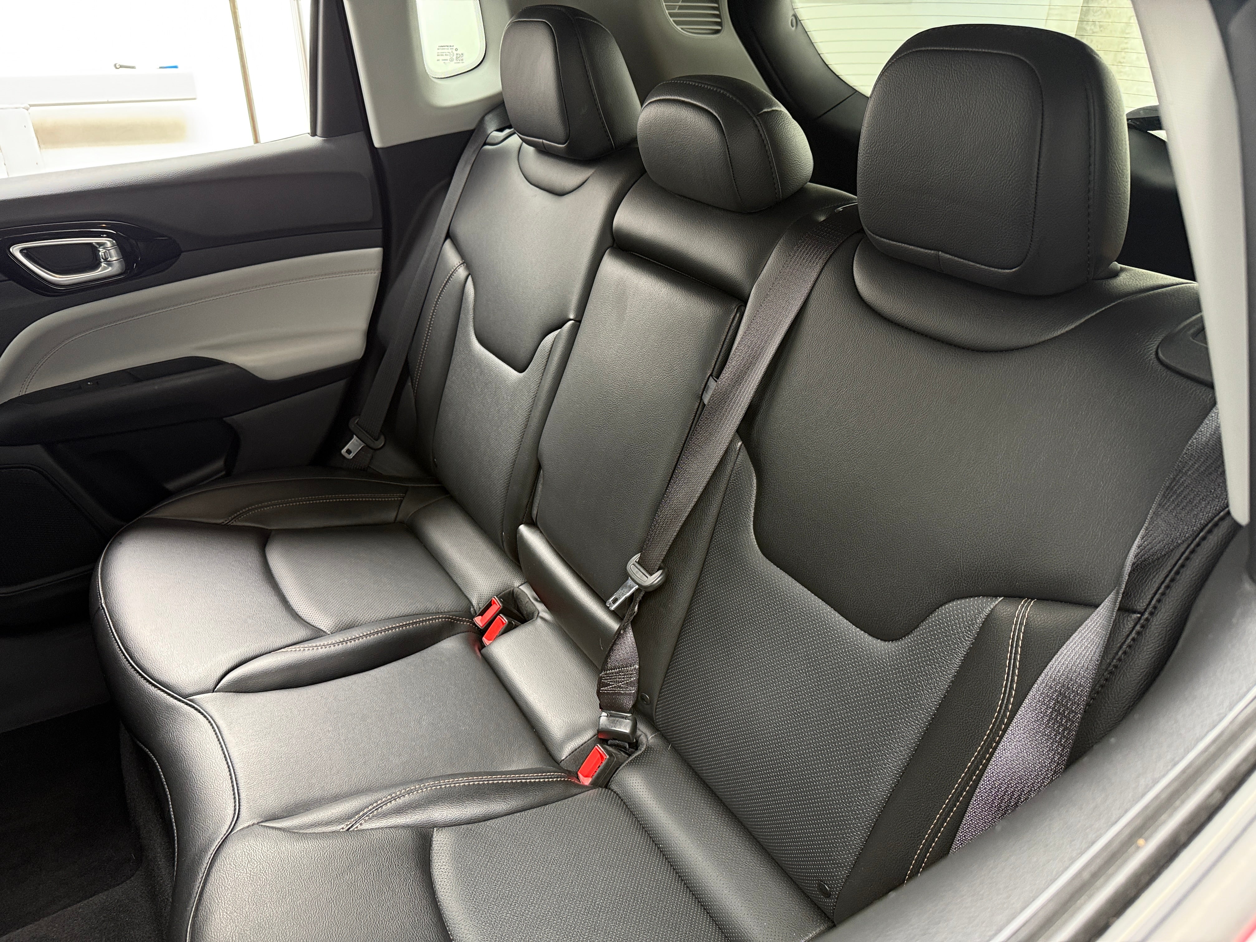 2022 Jeep Compass Limited 5