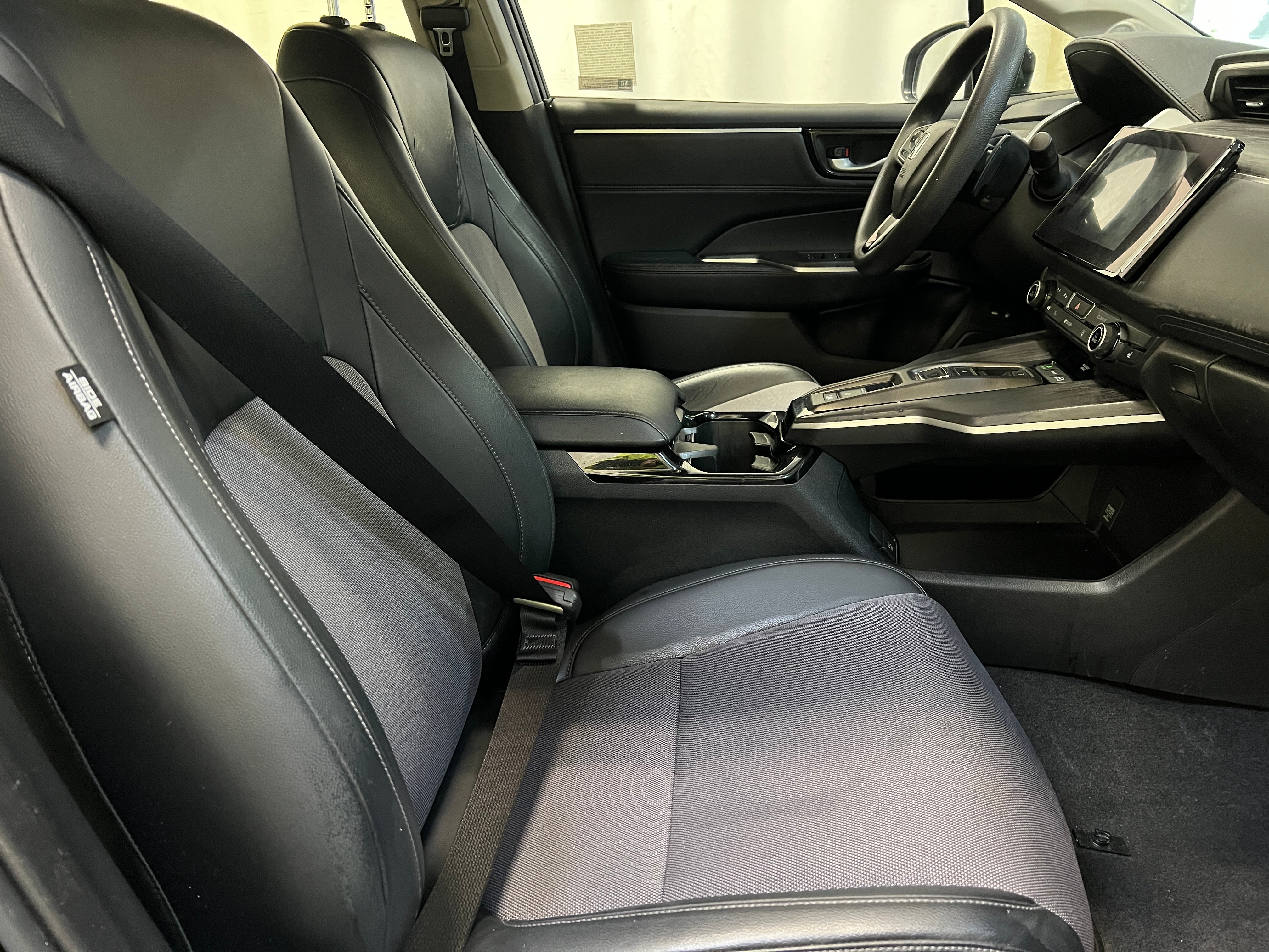 2018 Honda Clarity Base 2