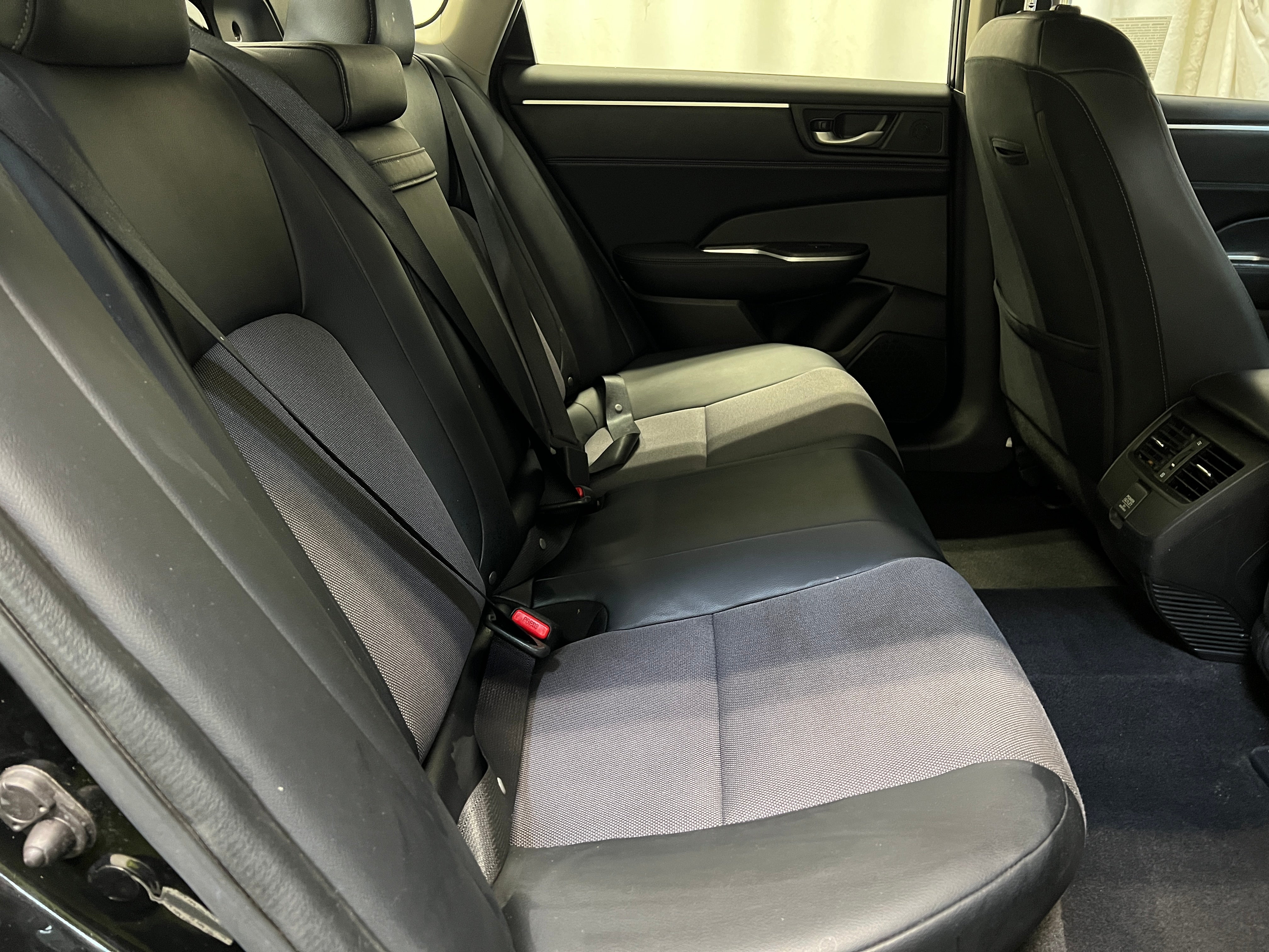 2018 Honda Clarity Base 6