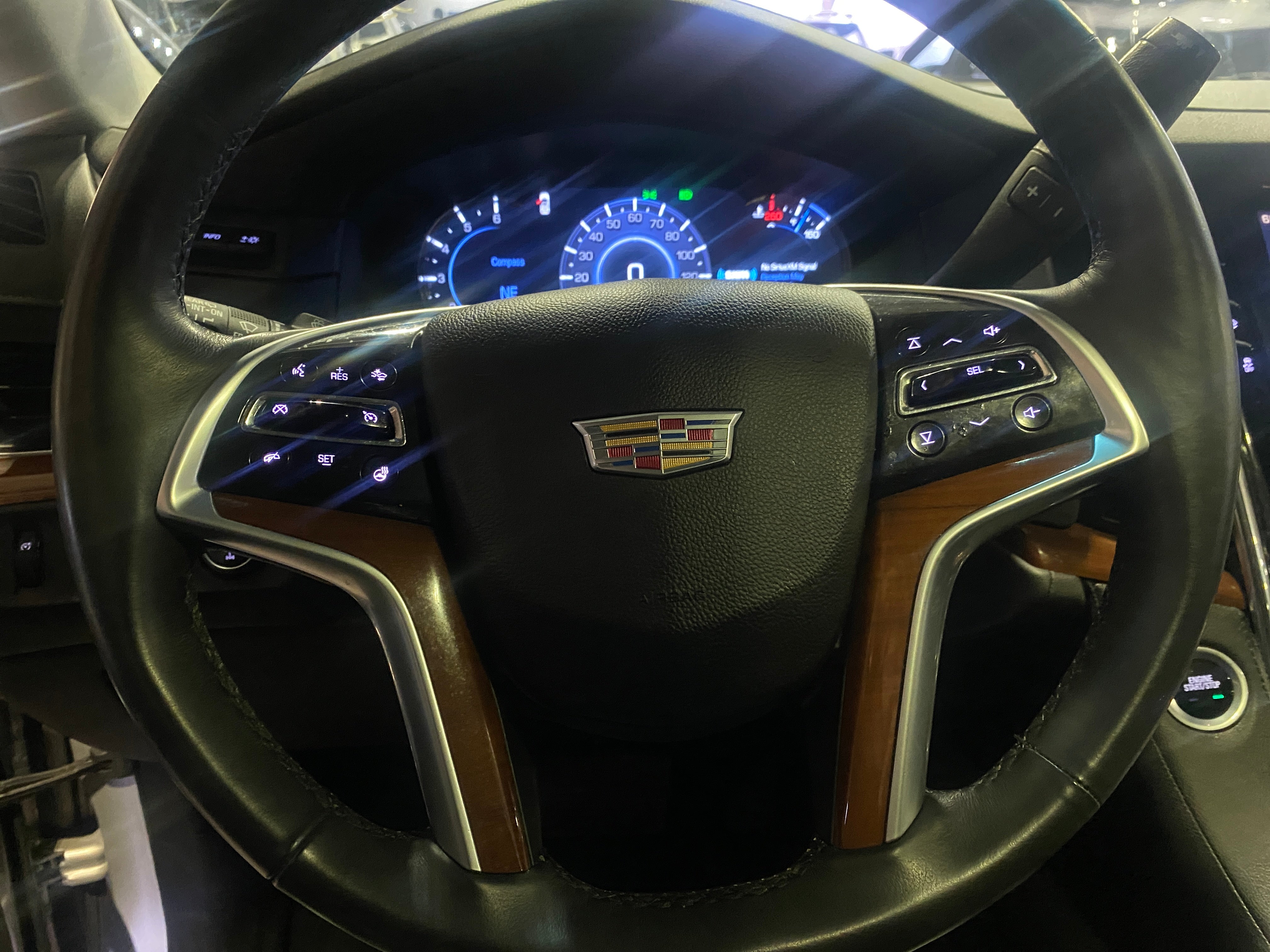 2017 Cadillac Escalade Premium Luxury 4