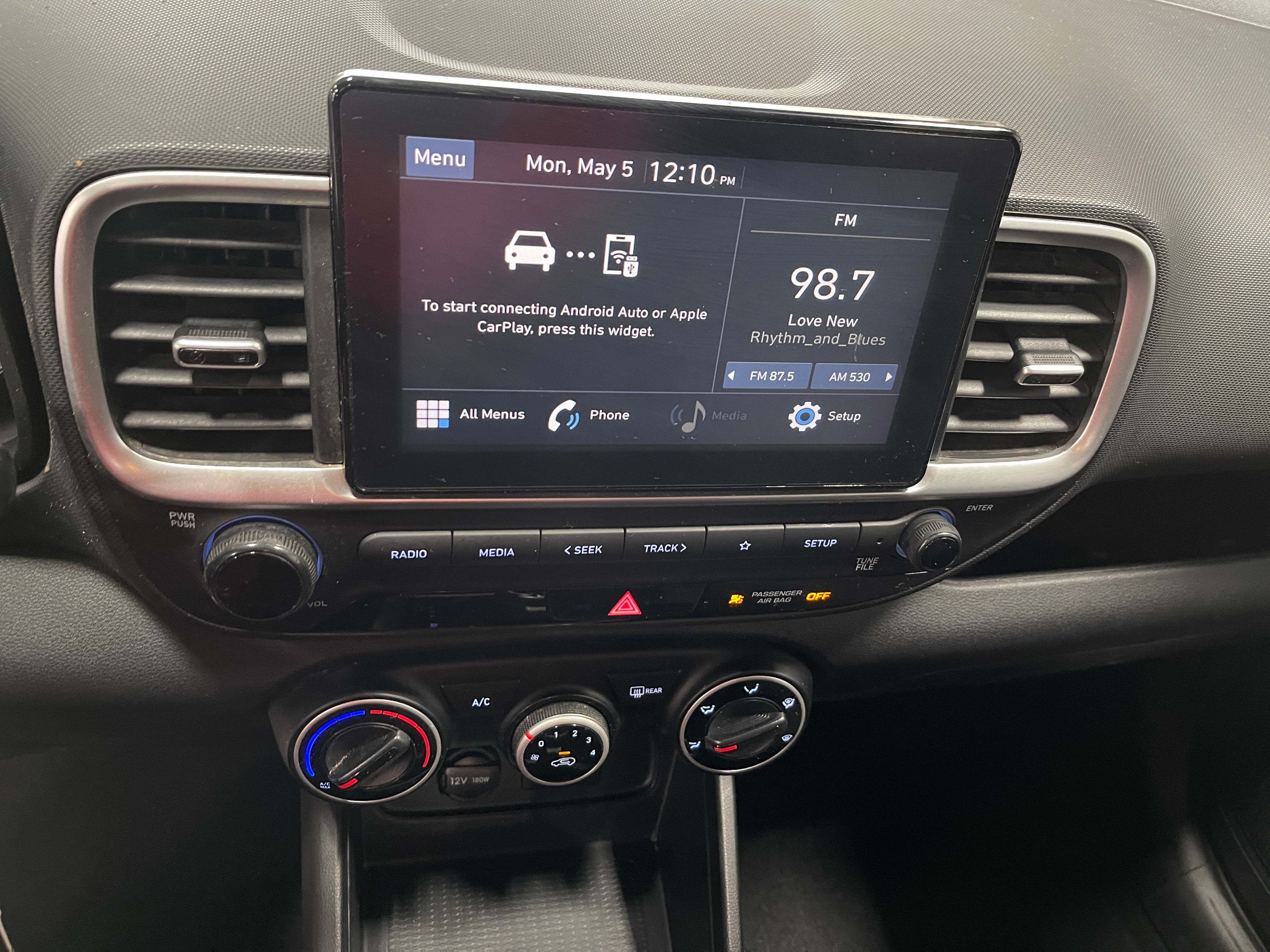 2021 Hyundai Venue SE 4