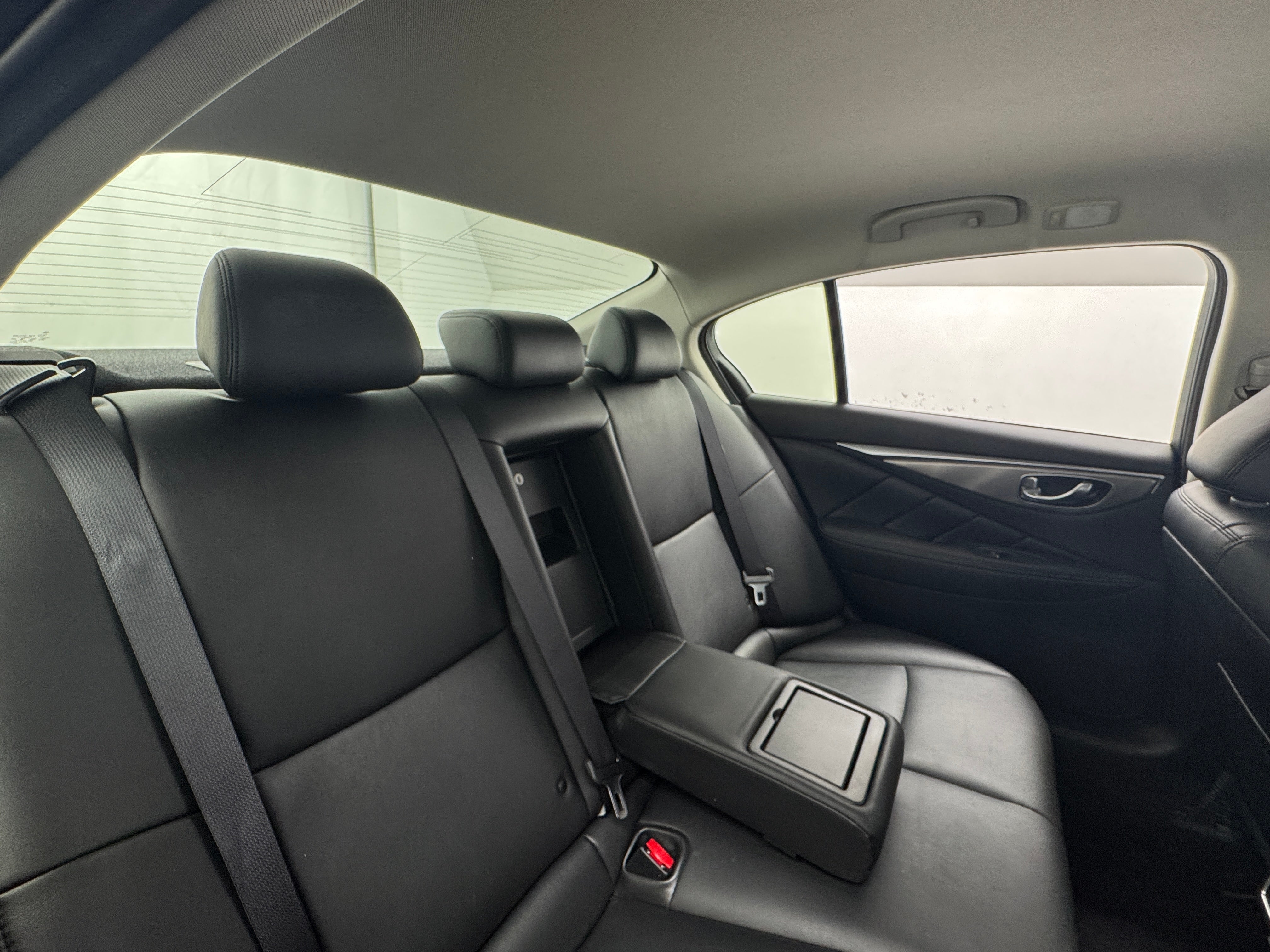 2015 INFINITI Q50  6