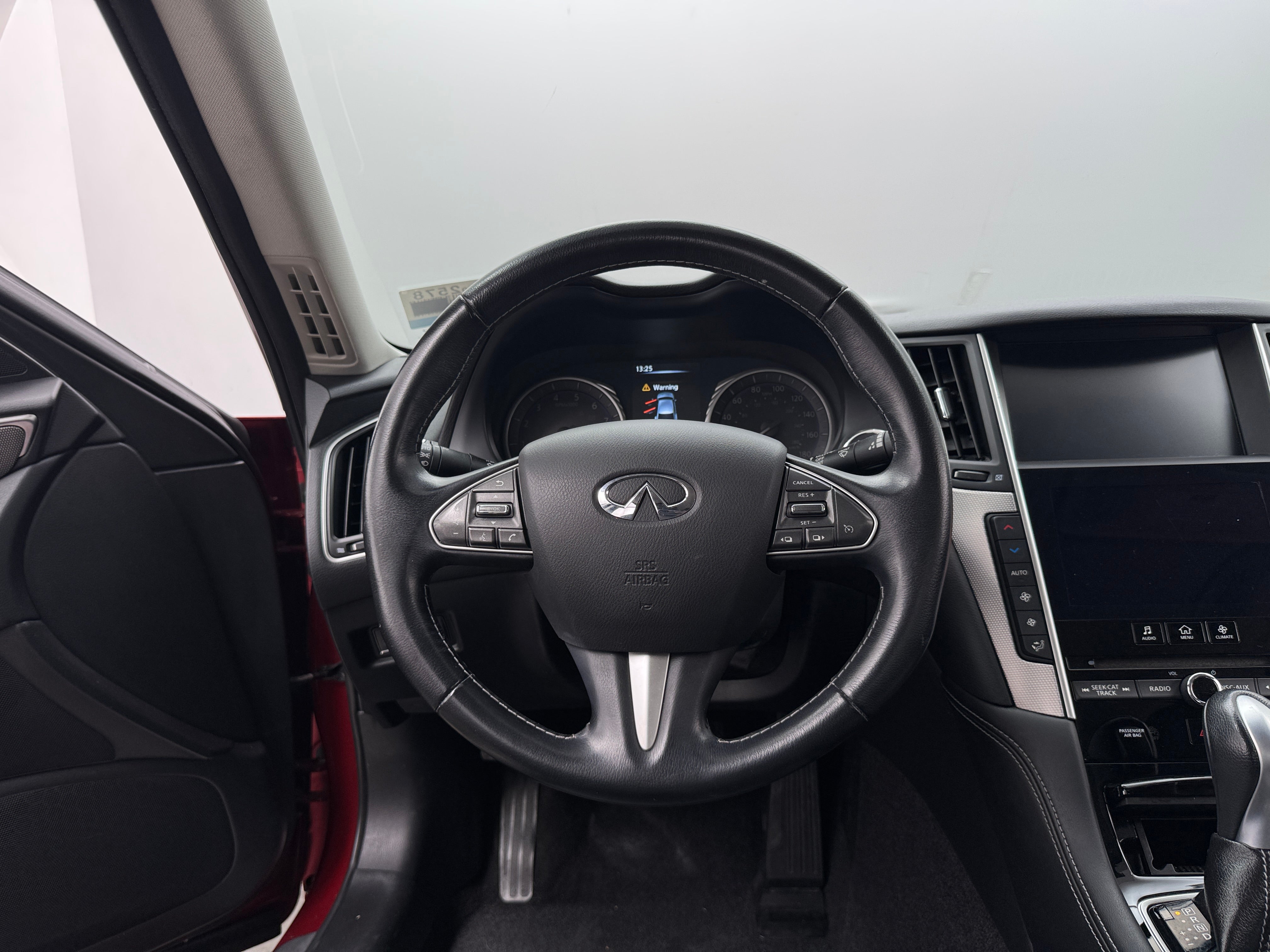 2015 INFINITI Q50  5
