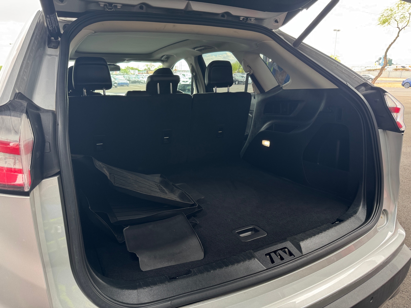 Thumbnail: 2019 Ford Edge - 7