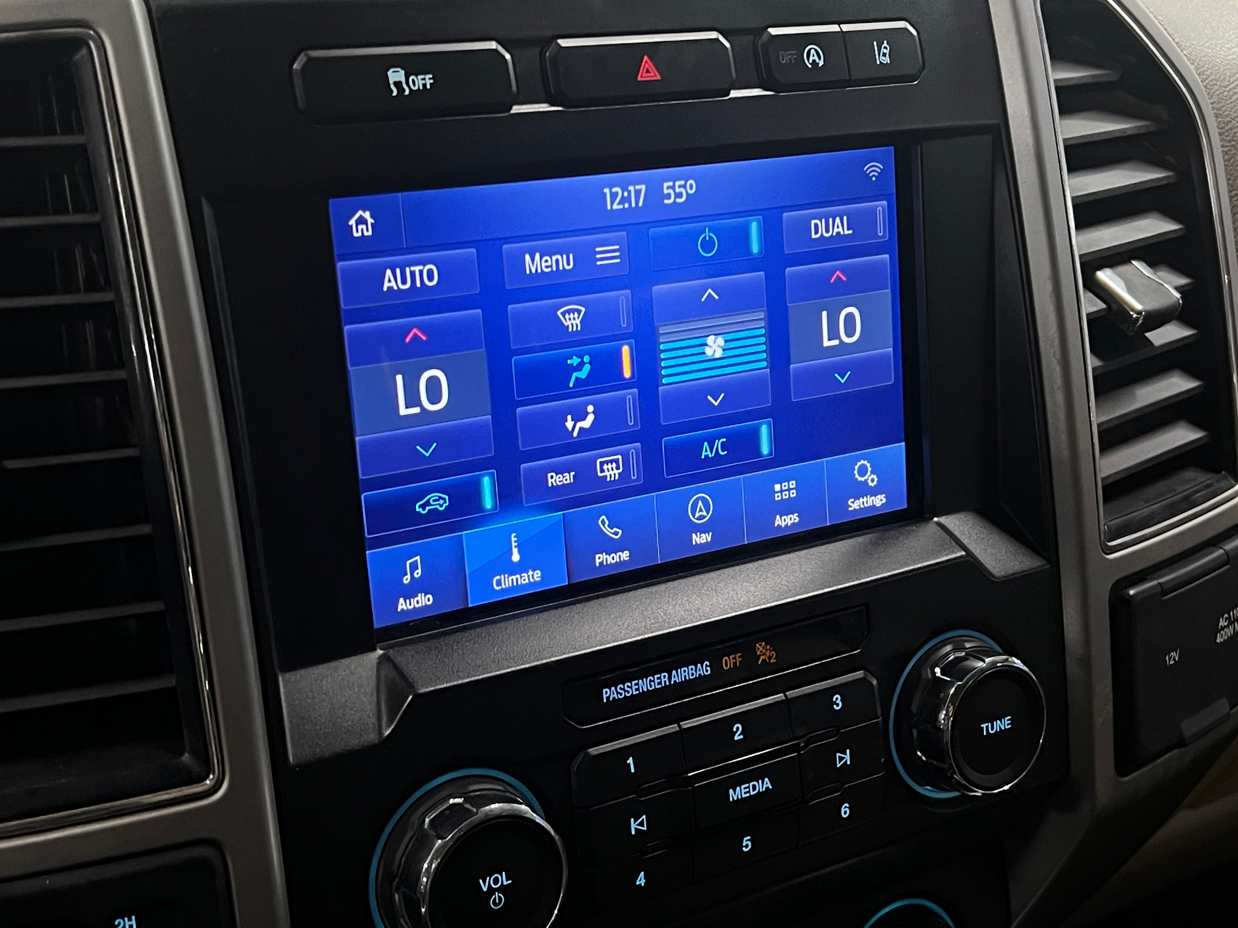 2020 Ford Econoline E-150 3