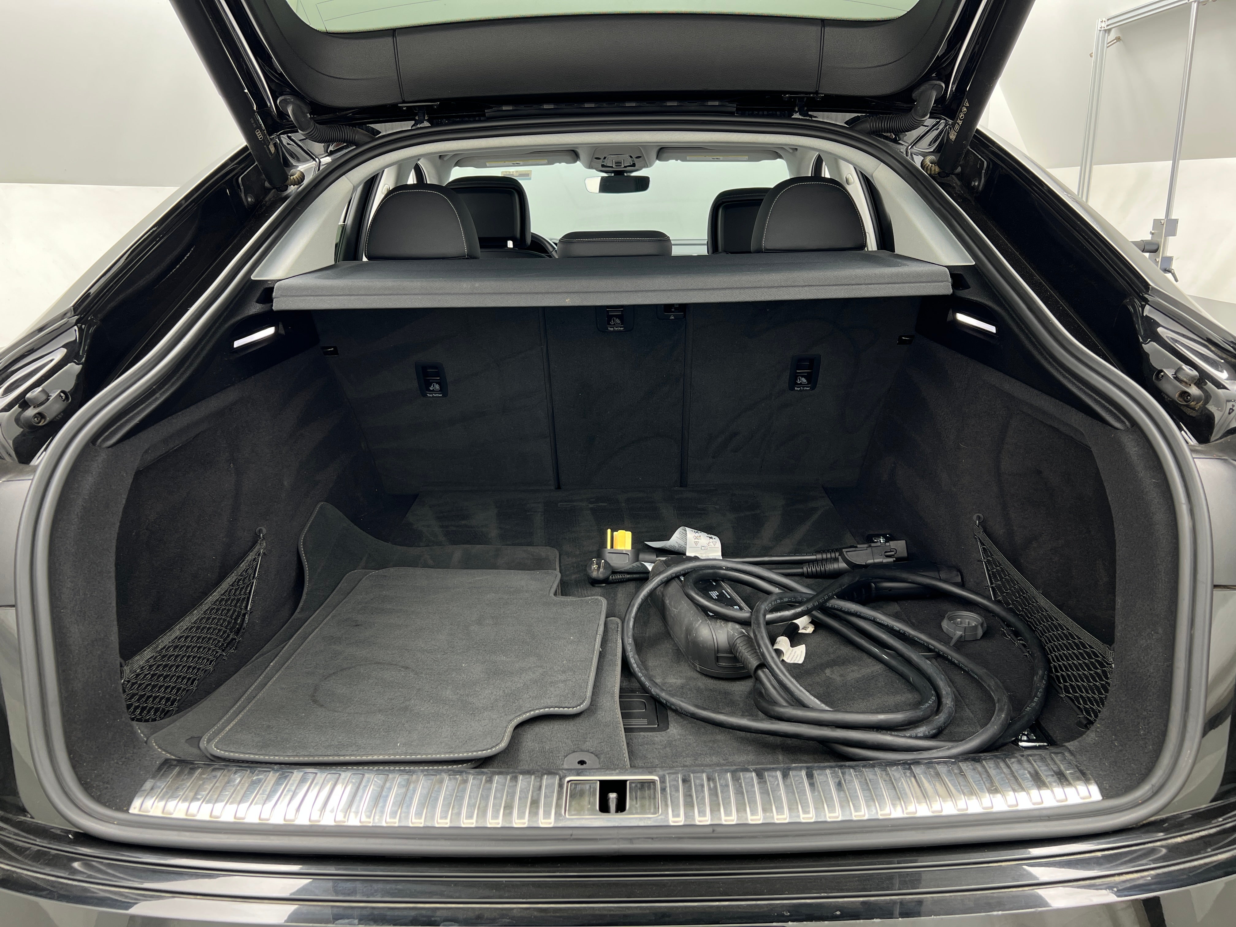 2021 Audi e-tron S Premium Plus 6