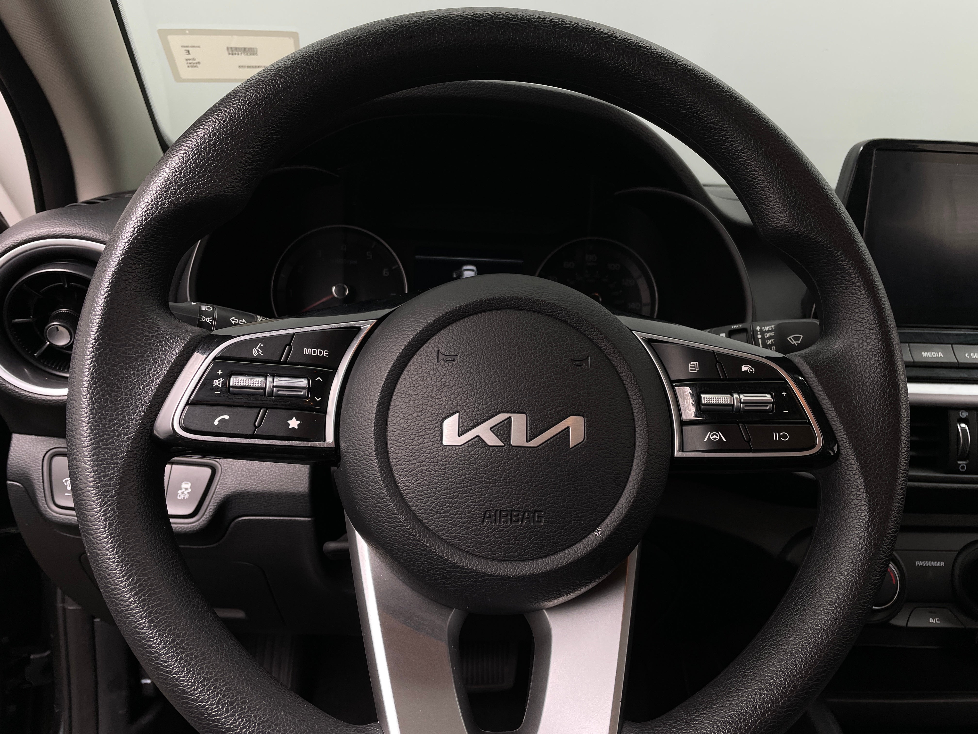2024 Kia Forte LXS 5