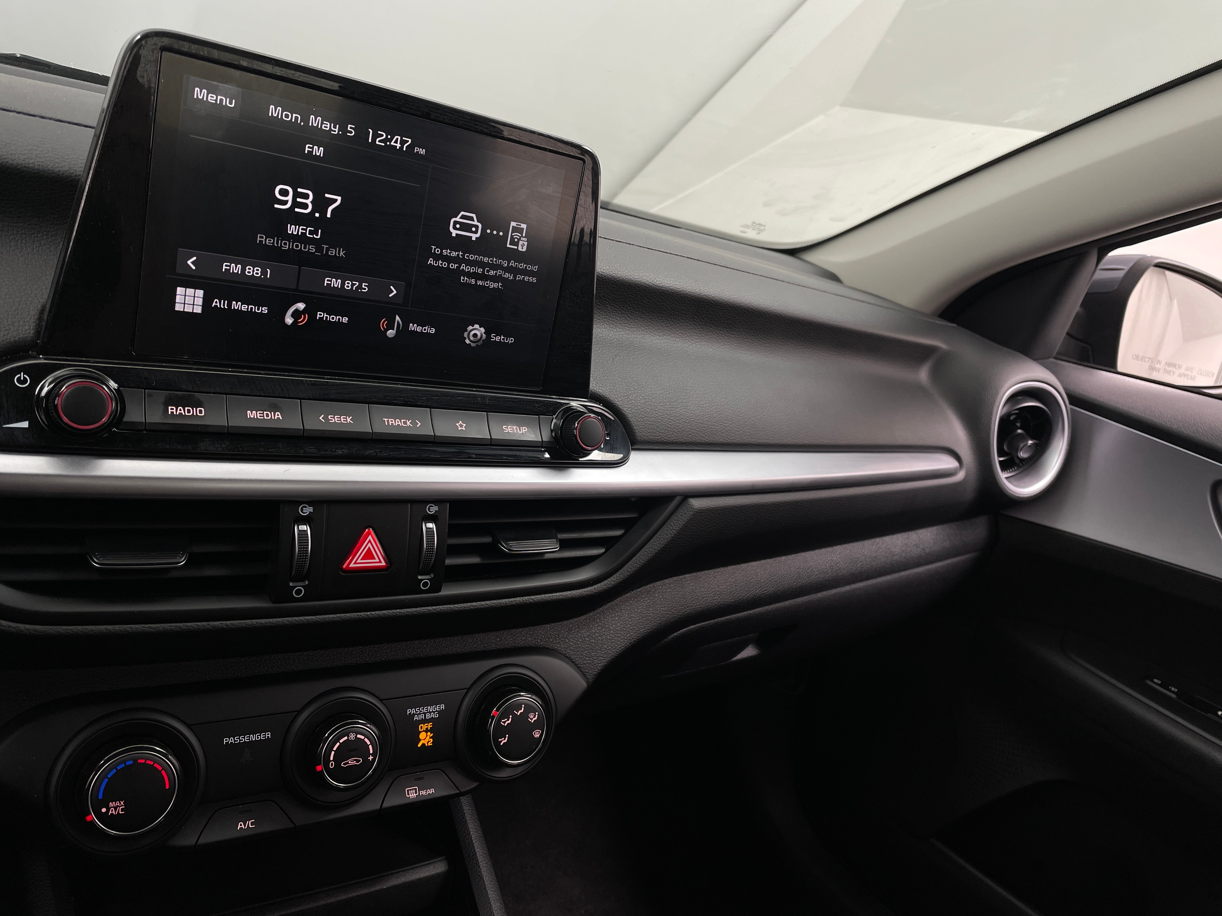 2024 Kia Forte LXS 4