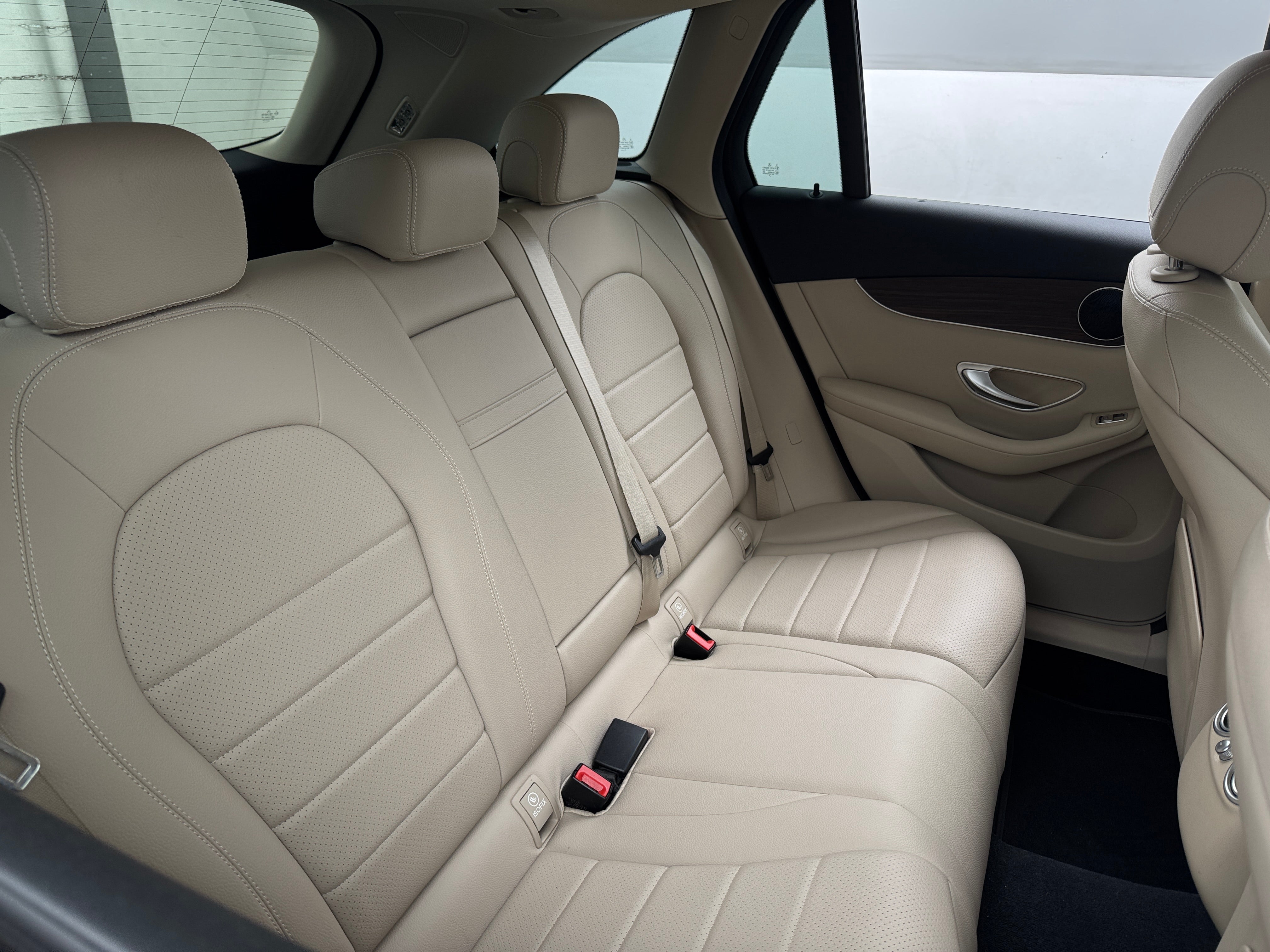 2022 Mercedes-Benz GLC 300 5