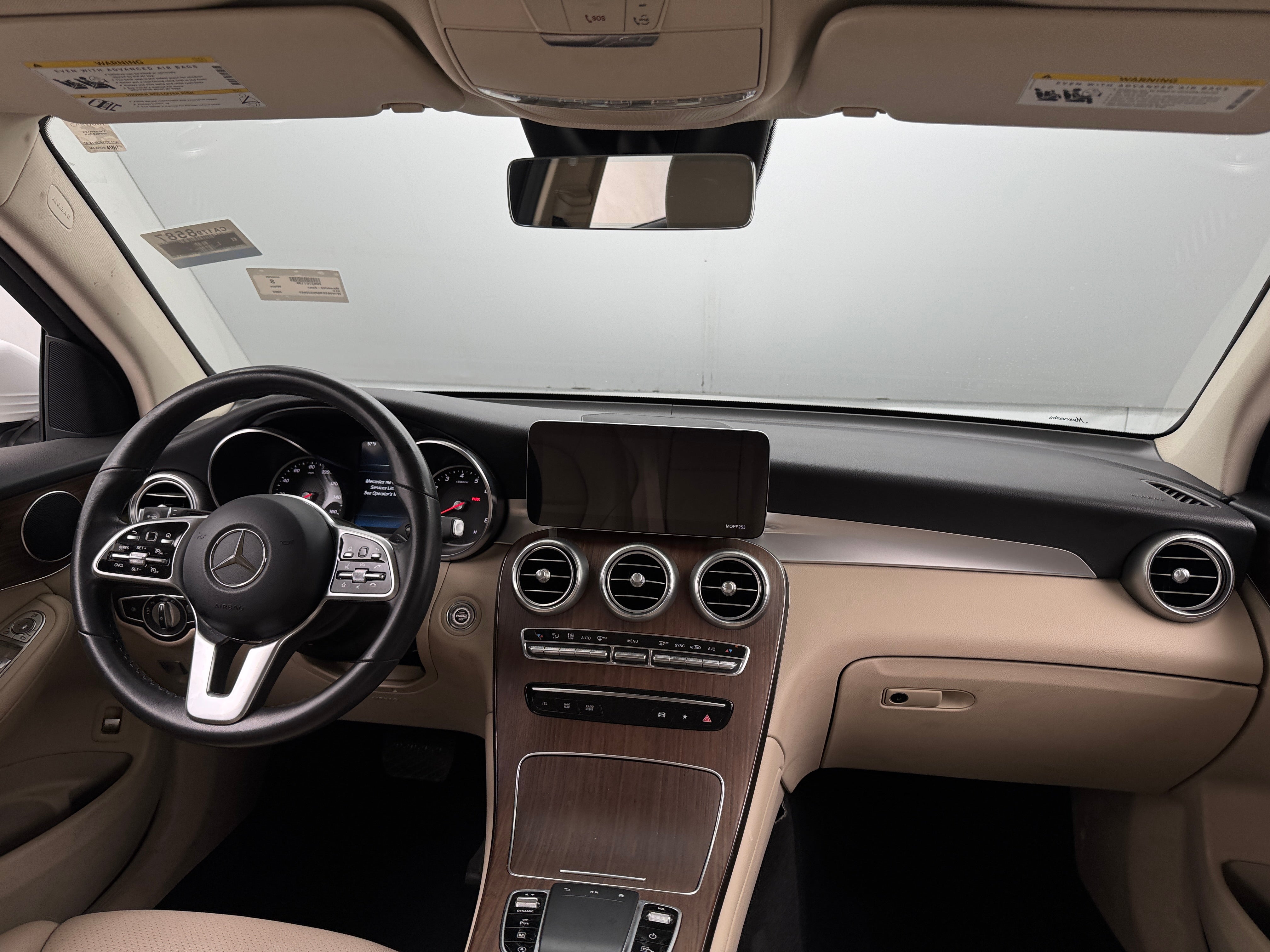 2022 Mercedes-Benz GLC 300 2