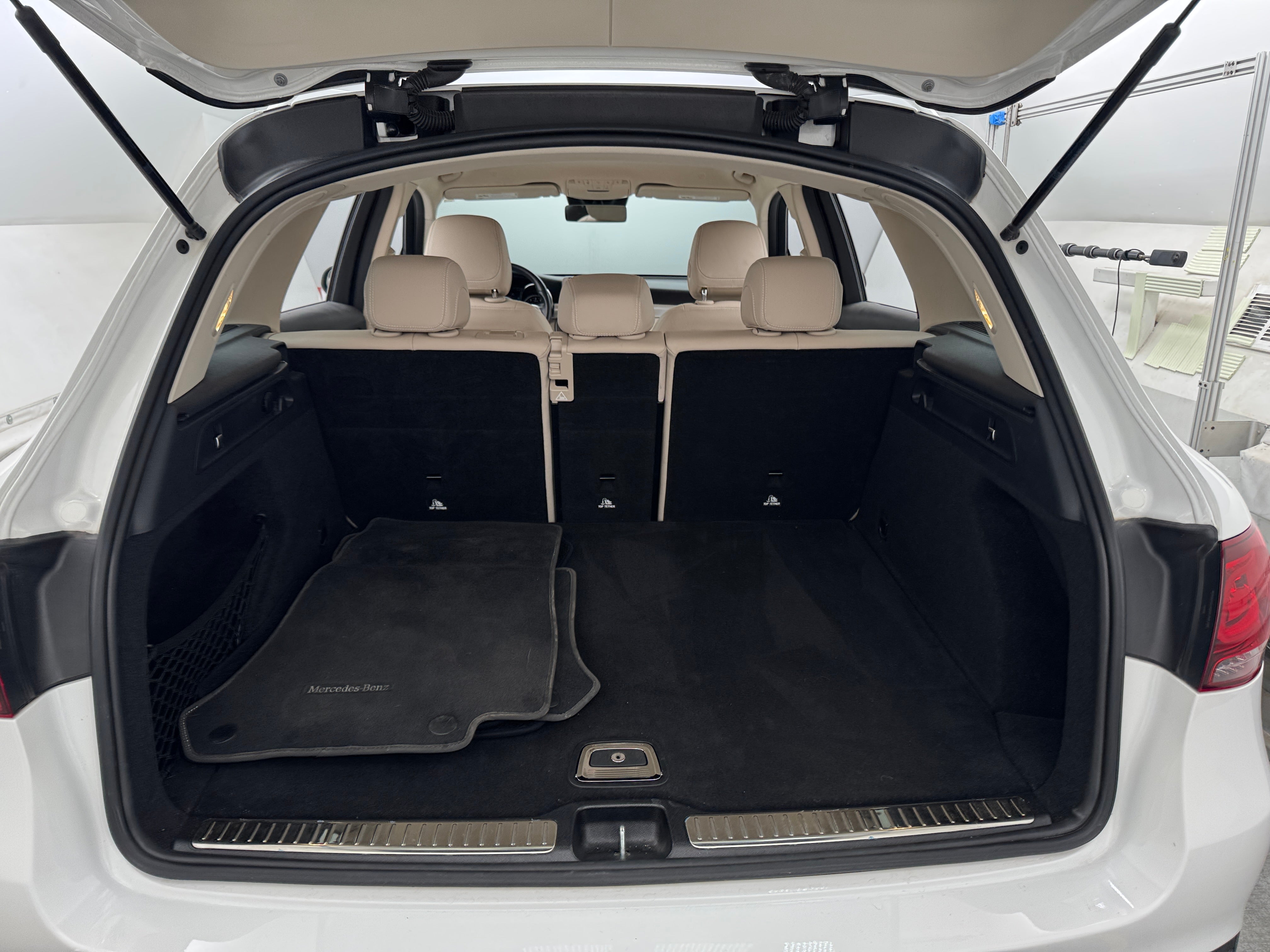 2022 Mercedes-Benz GLC 300 6
