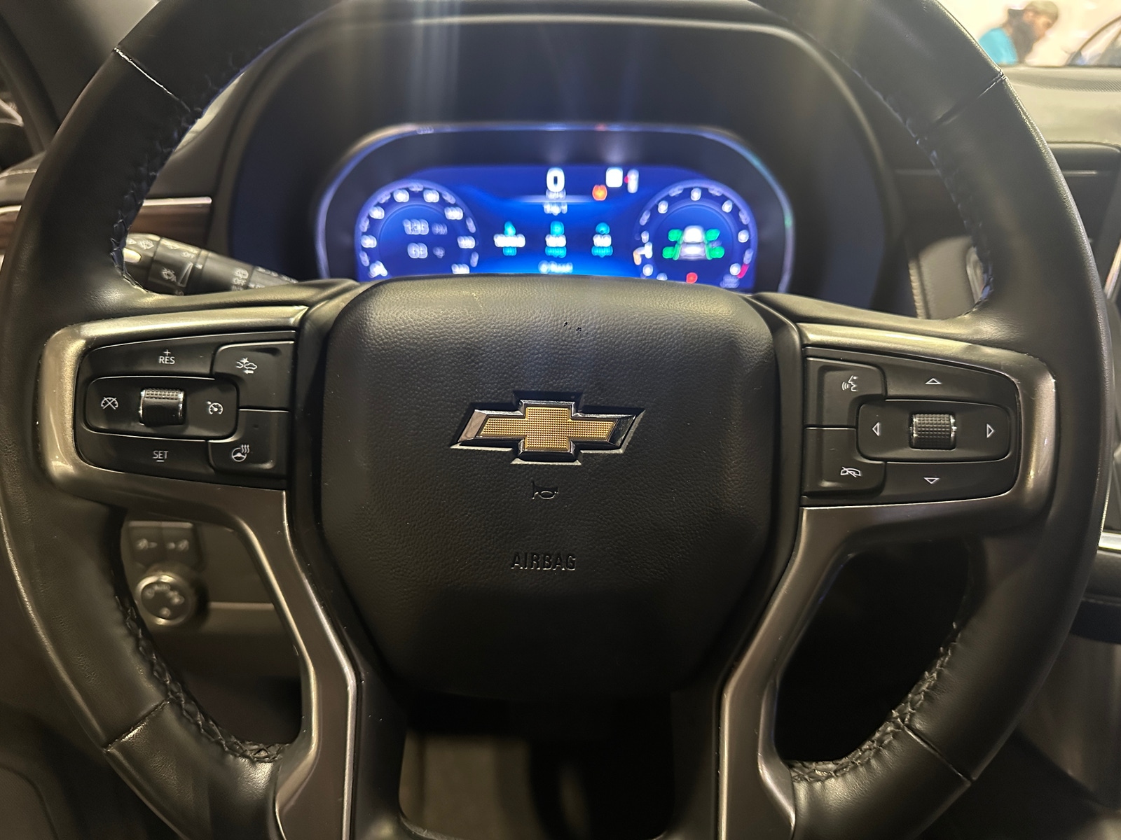 Thumbnail: 2023 Chevrolet Tahoe - 4