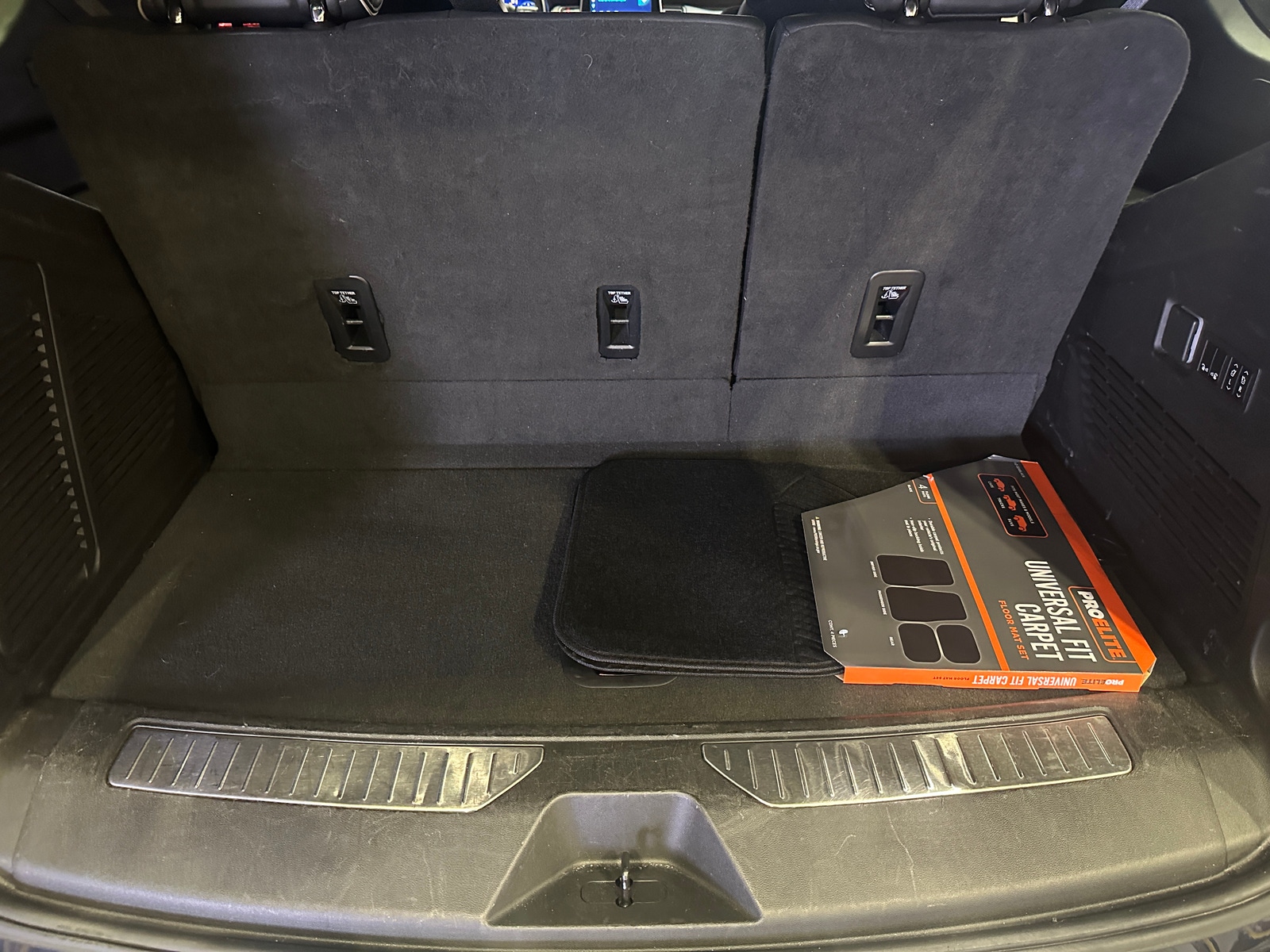 Thumbnail: 2023 Chevrolet Tahoe - 6