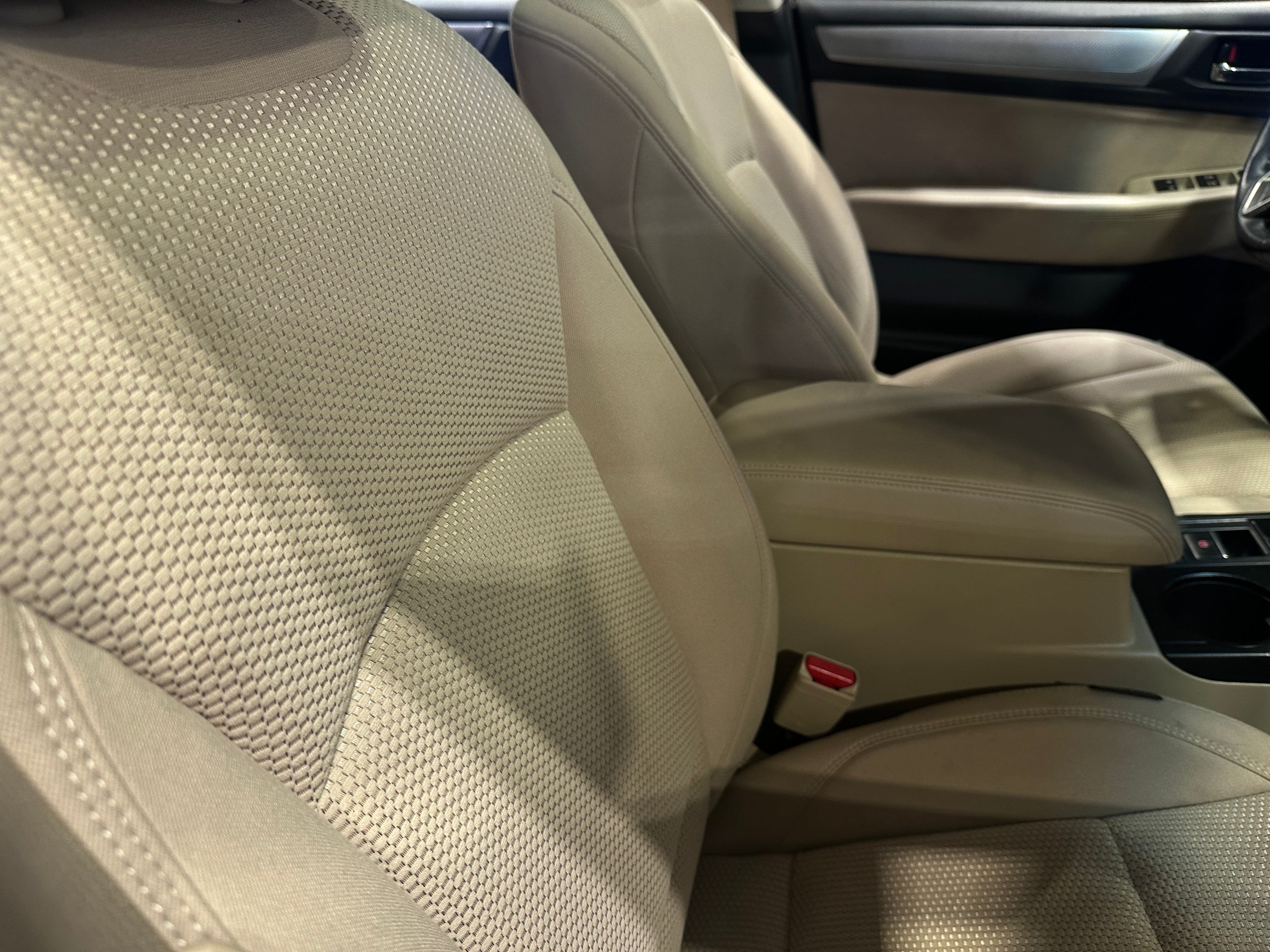 2019 Subaru Outback Premium 2