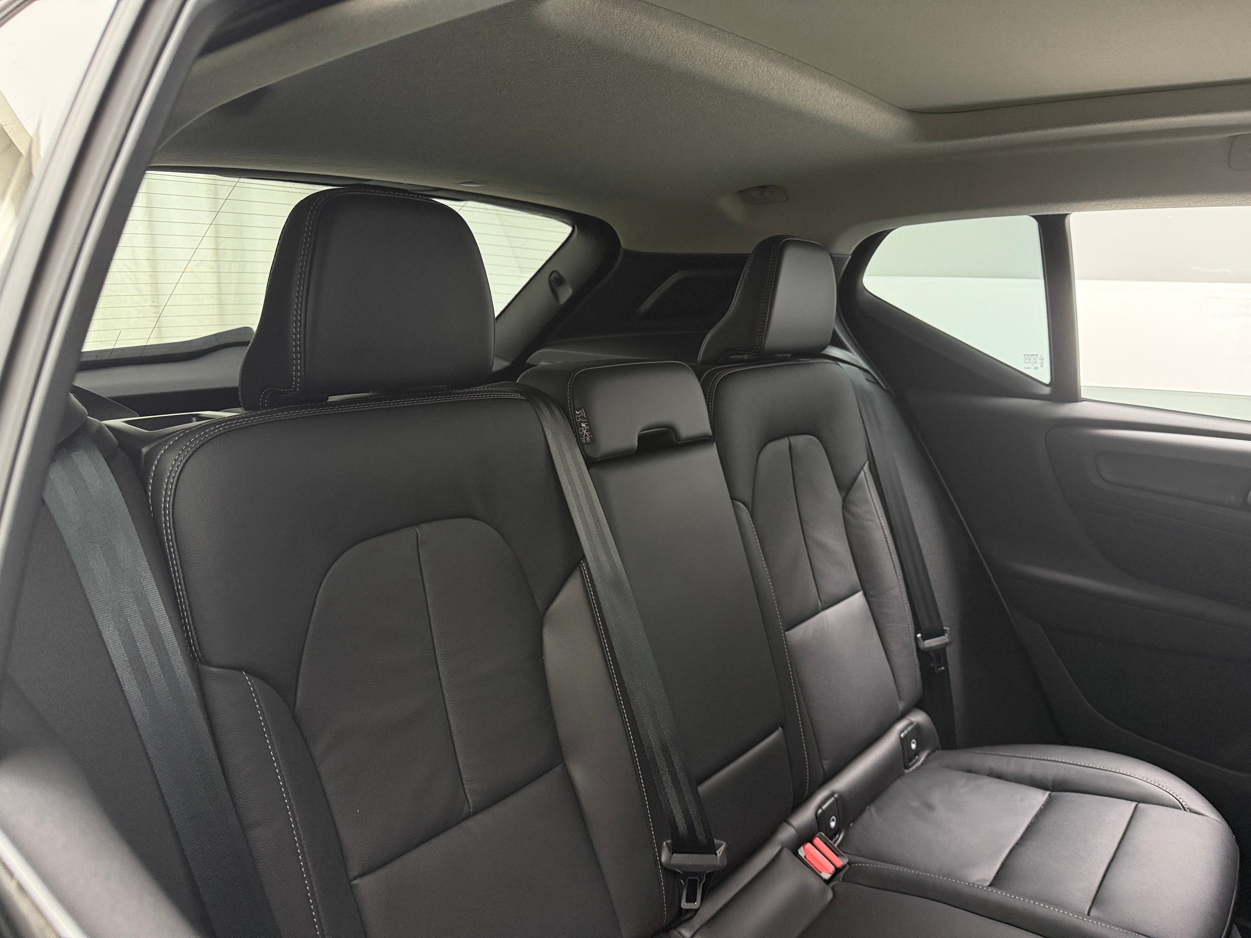 2024 Volvo XC40 B5 Plus 5