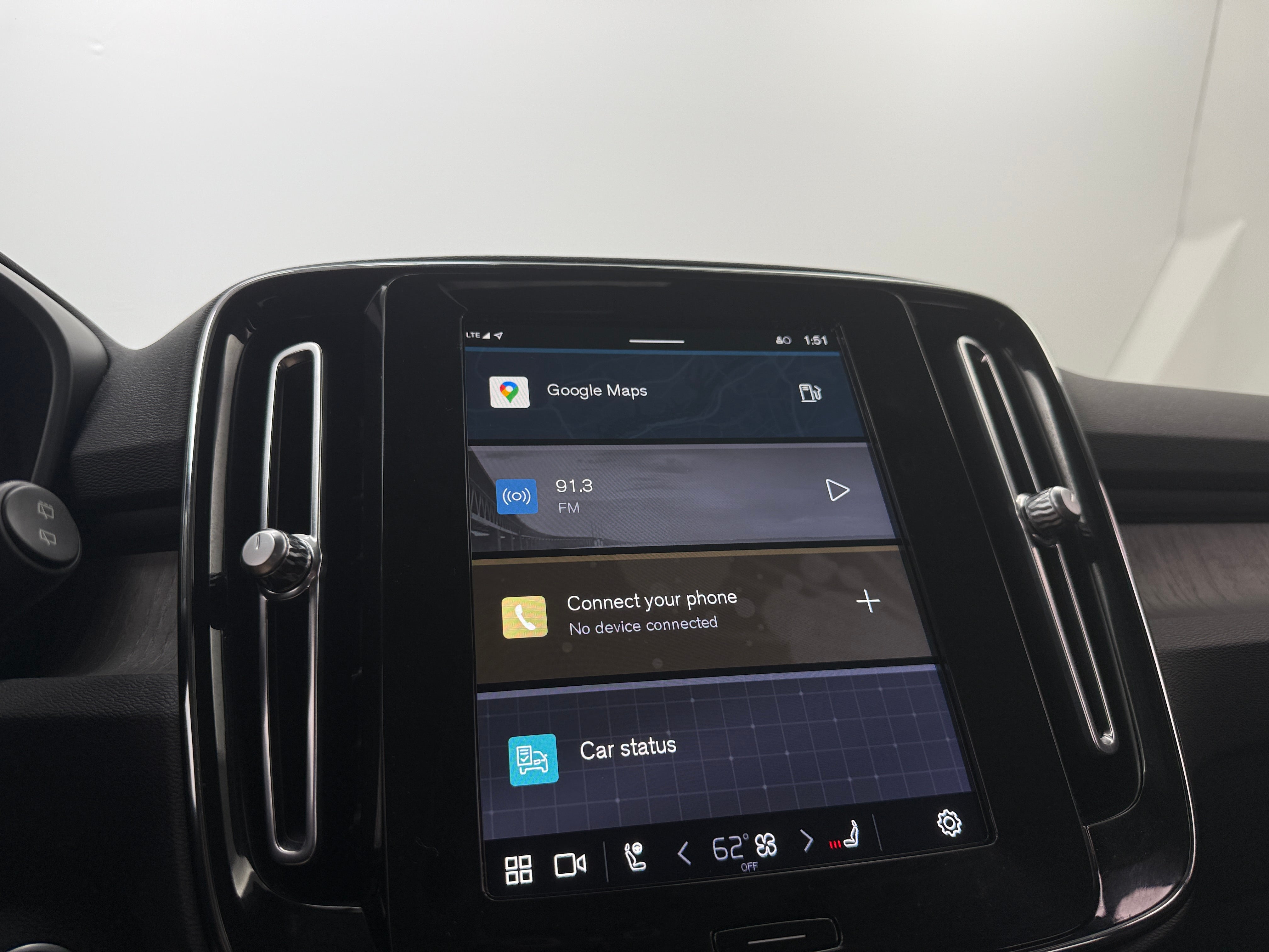 2024 Volvo XC40 B5 Plus 3