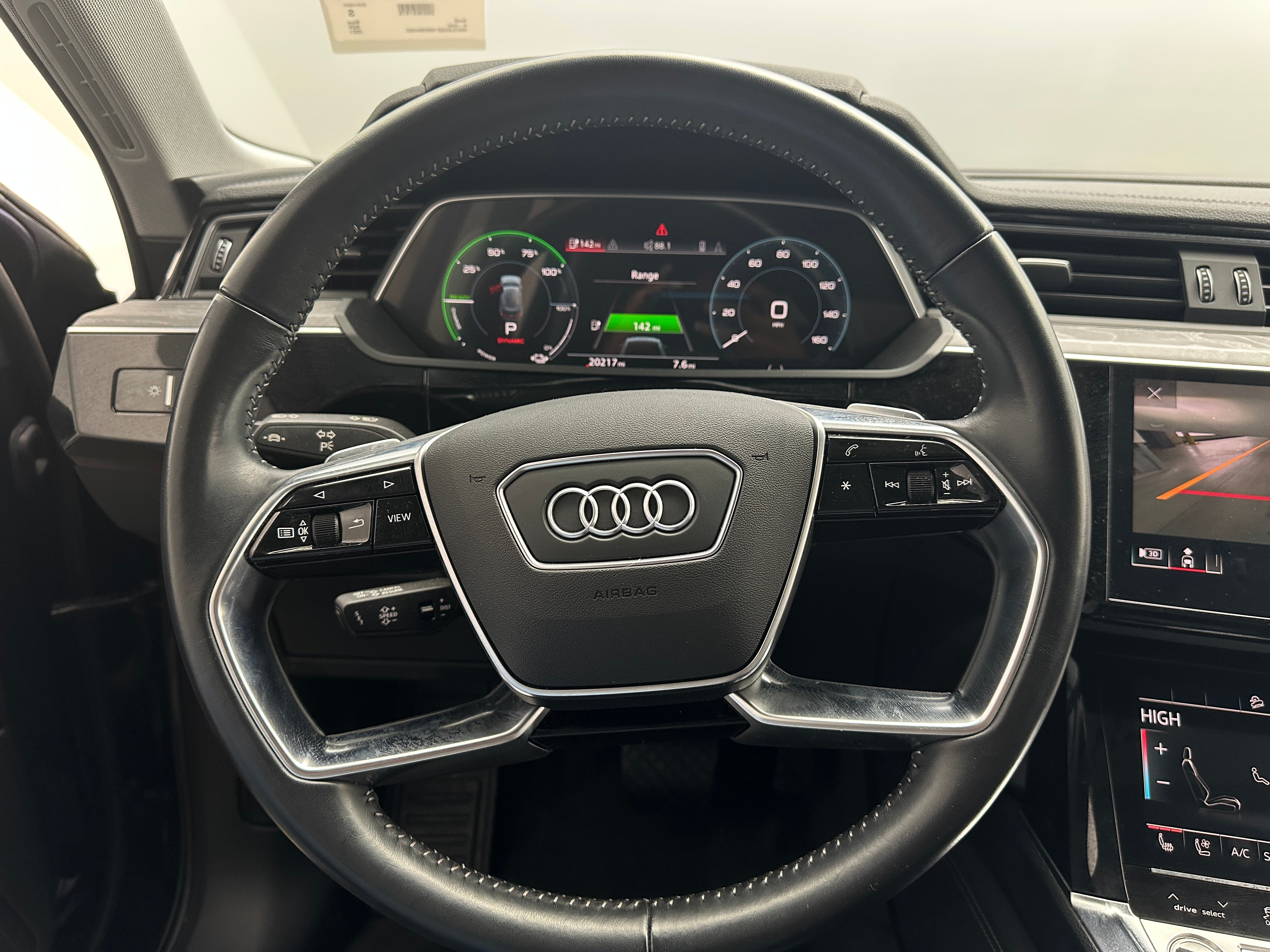 2021 Audi e-tron Premium Plus 4