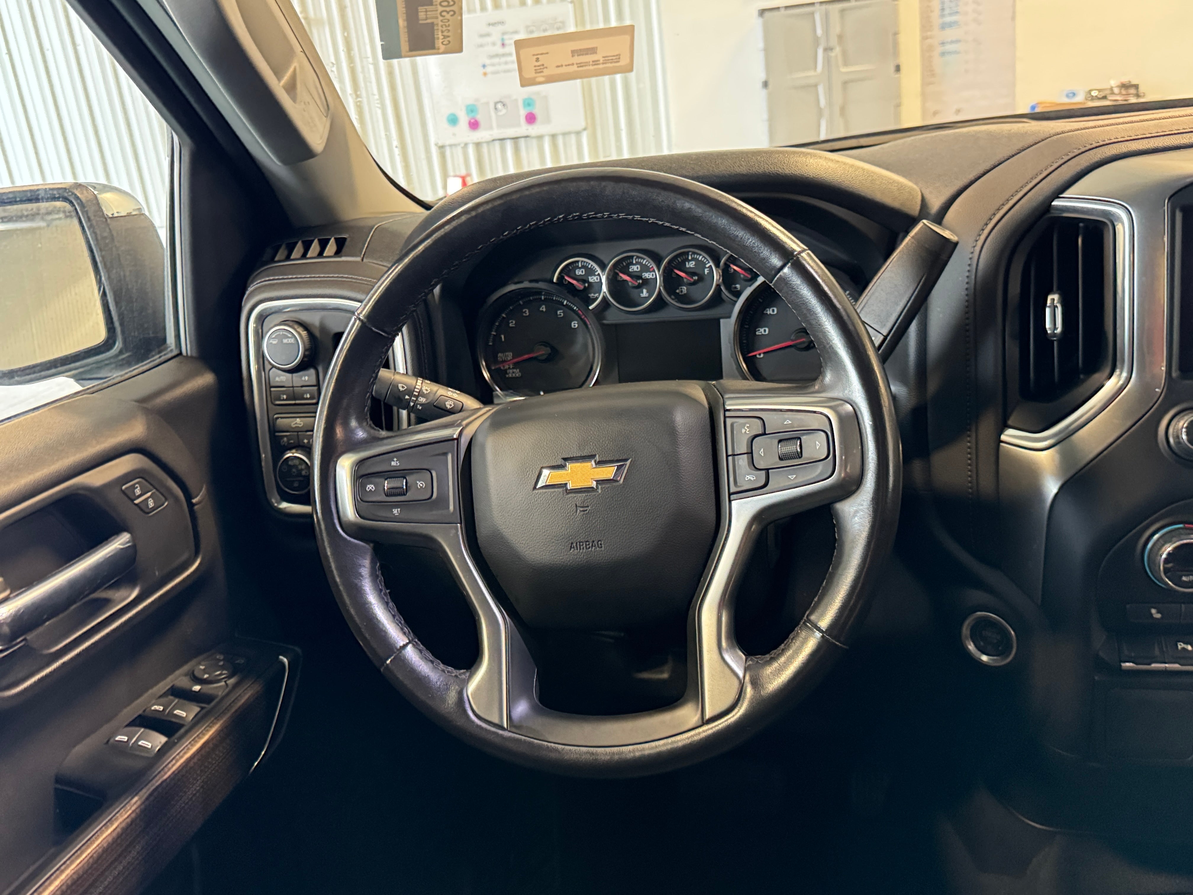 2022 Chevrolet Silverado 1500 Limited LT 5