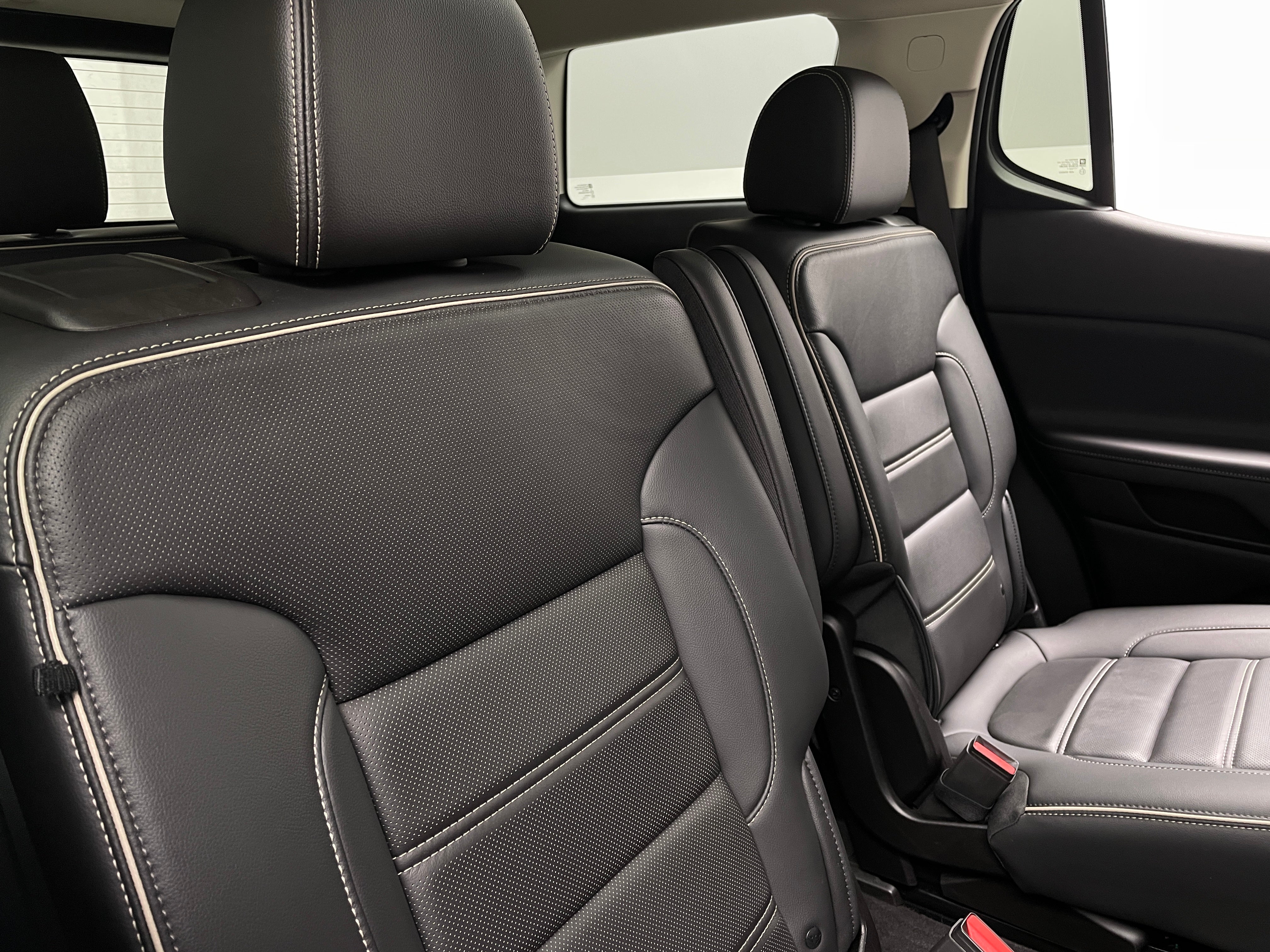 2021 GMC Acadia Denali 5