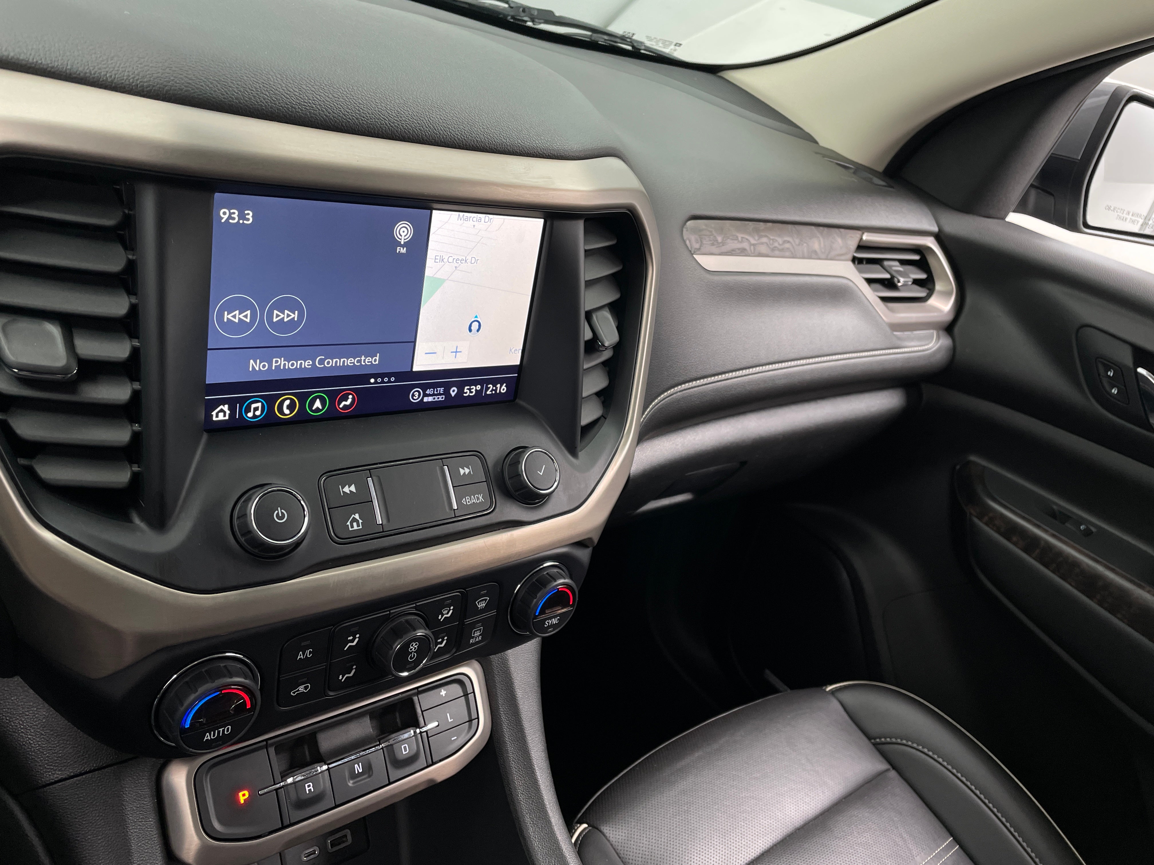2021 GMC Acadia Denali 3