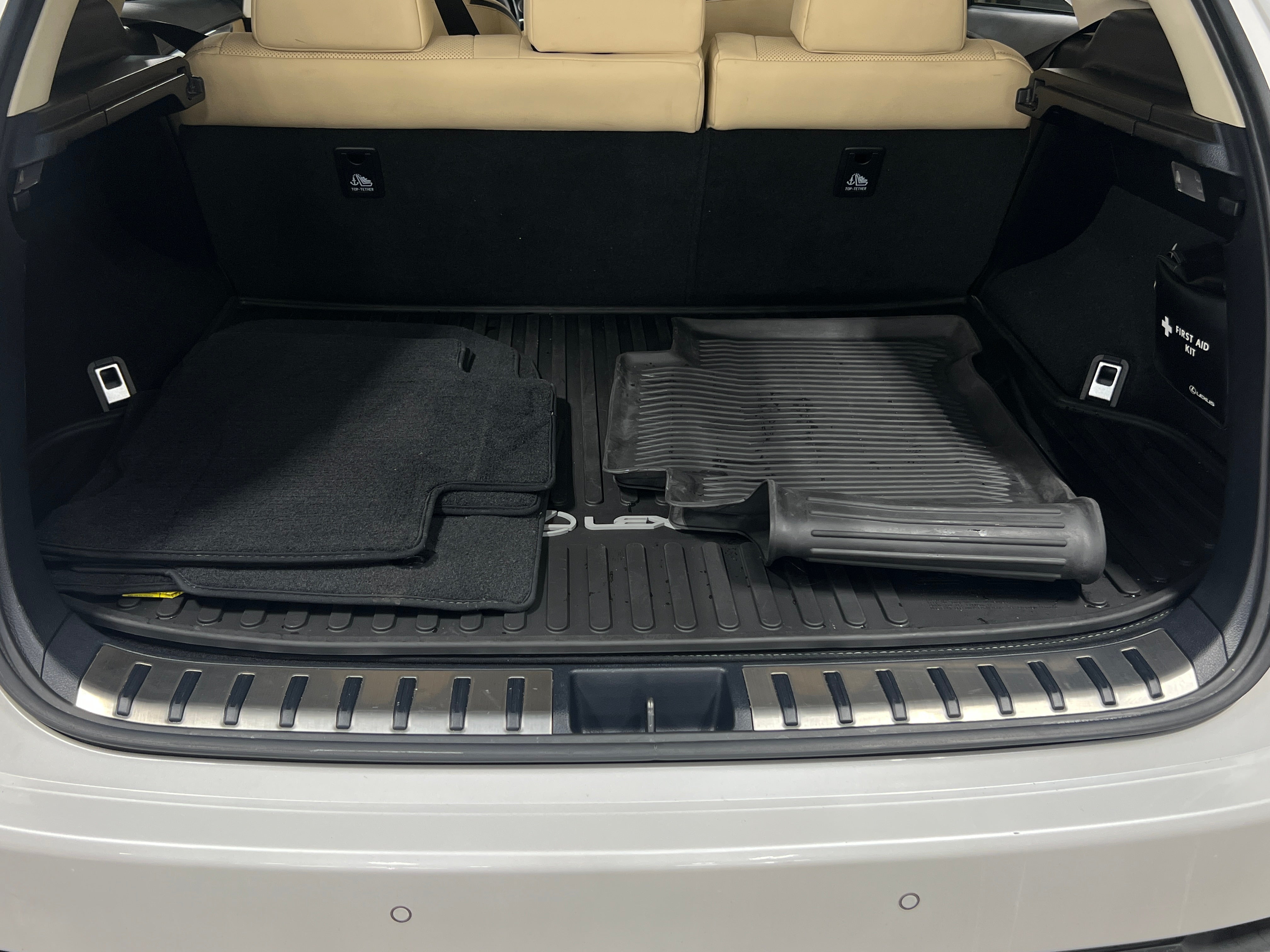 2017 Lexus NX 200t 7