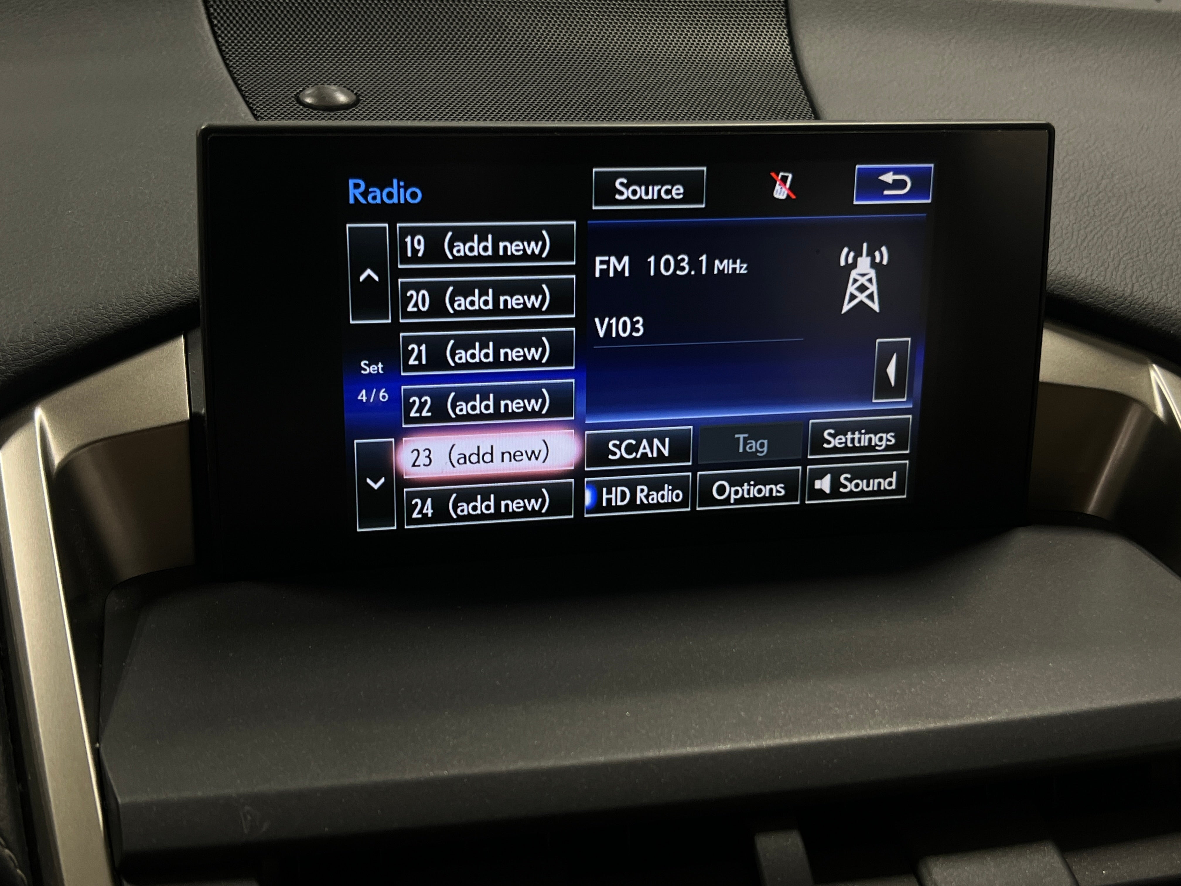 2017 Lexus NX 200t 4