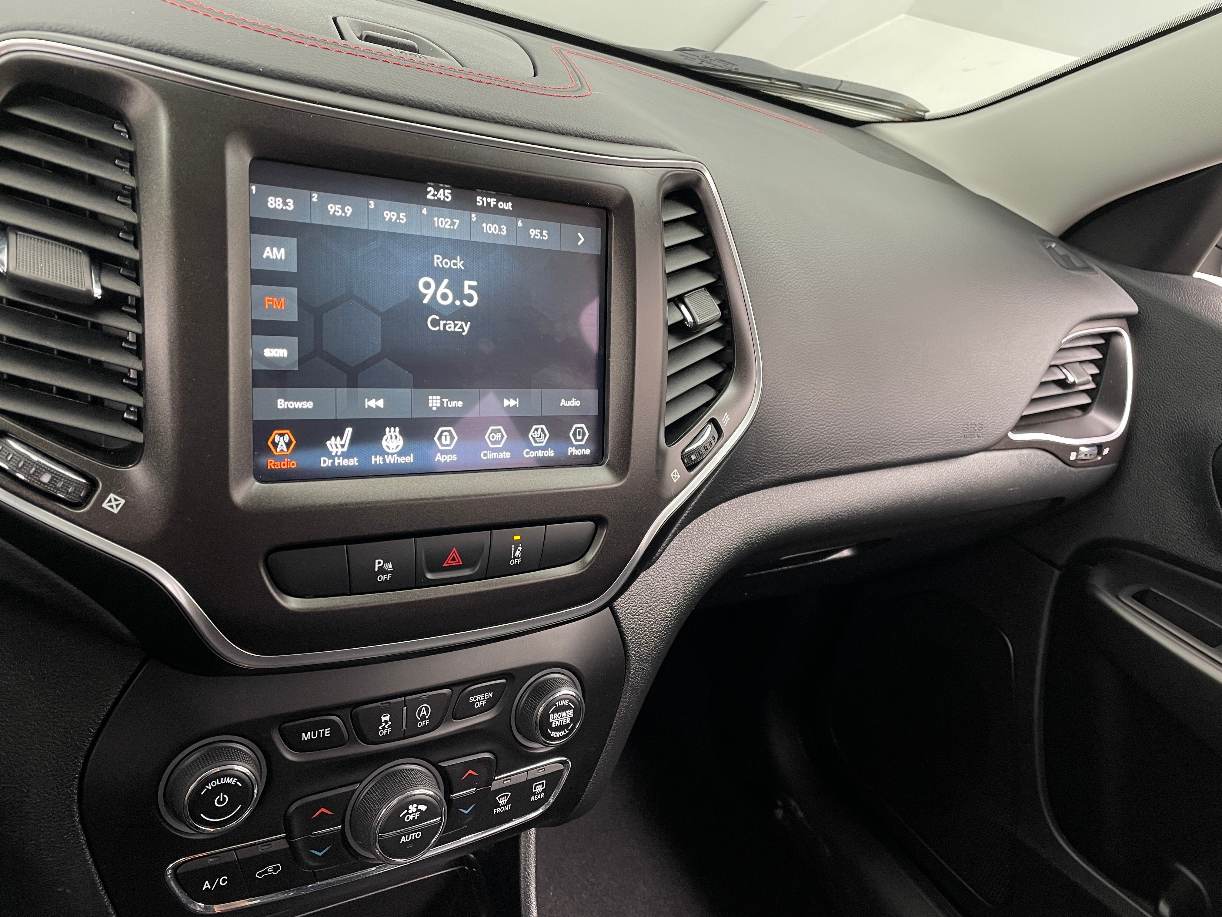 2022 Jeep Cherokee Trailhawk 4