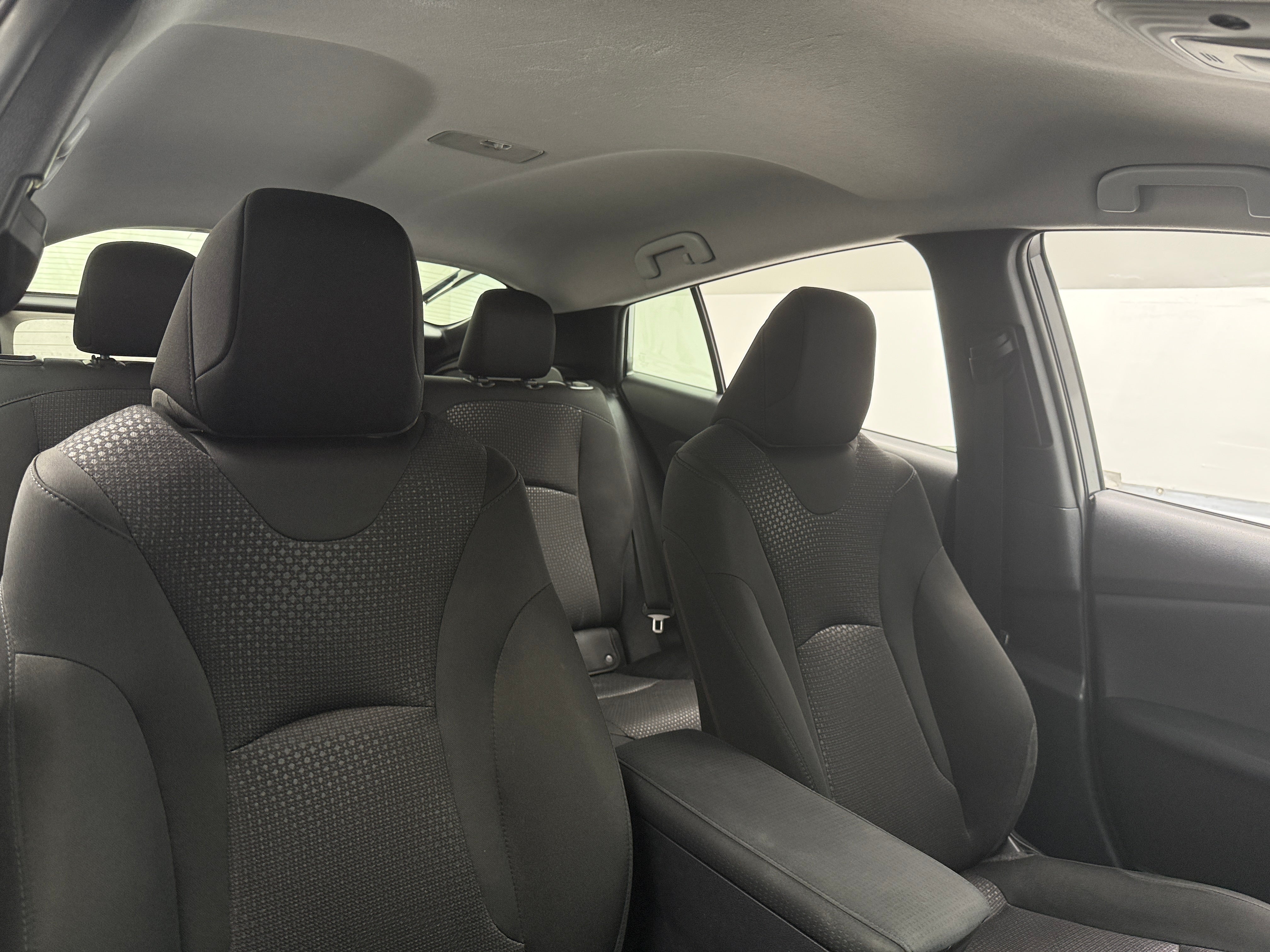 2019 Toyota Prius LE 2