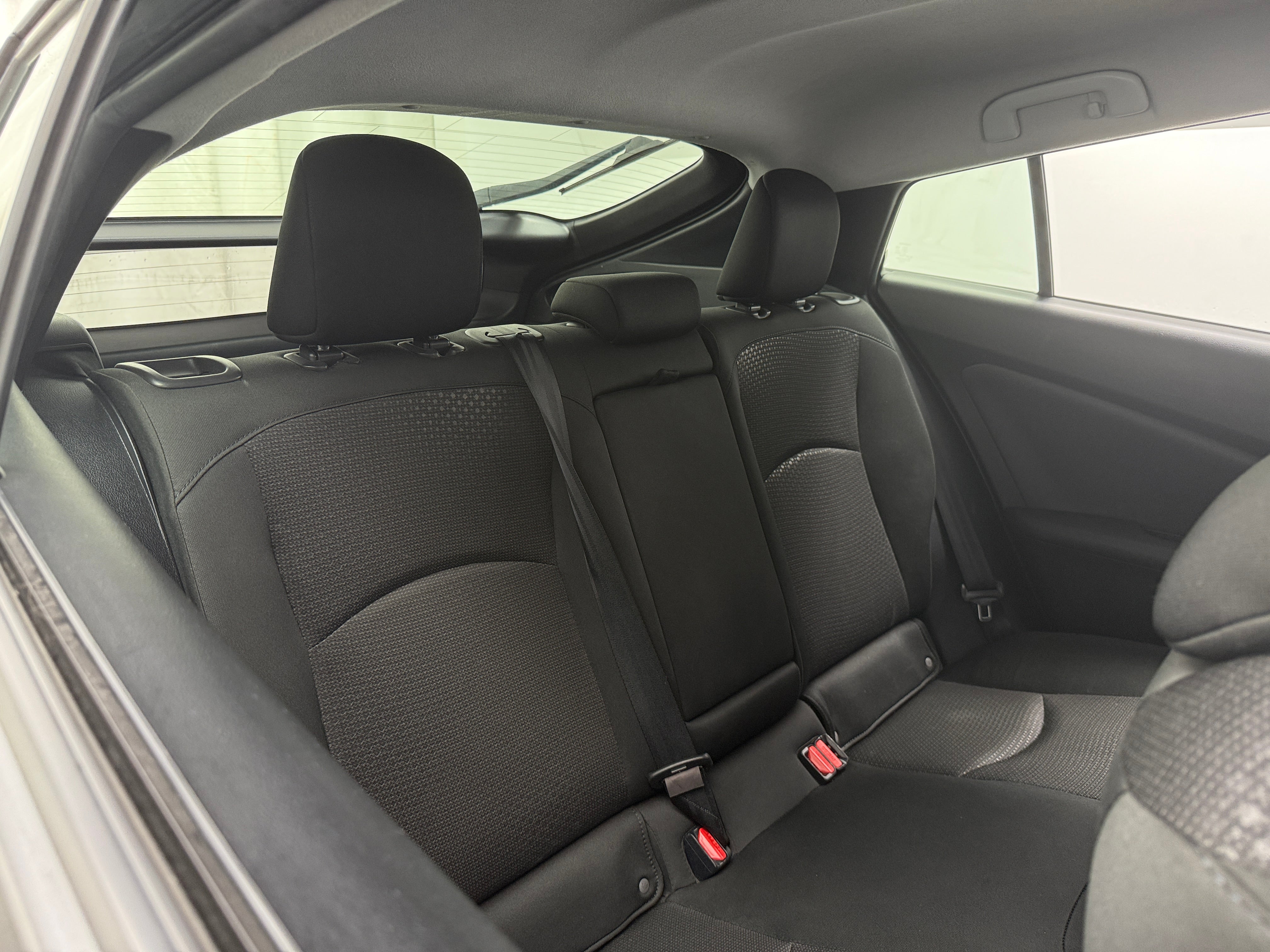2019 Toyota Prius LE 6