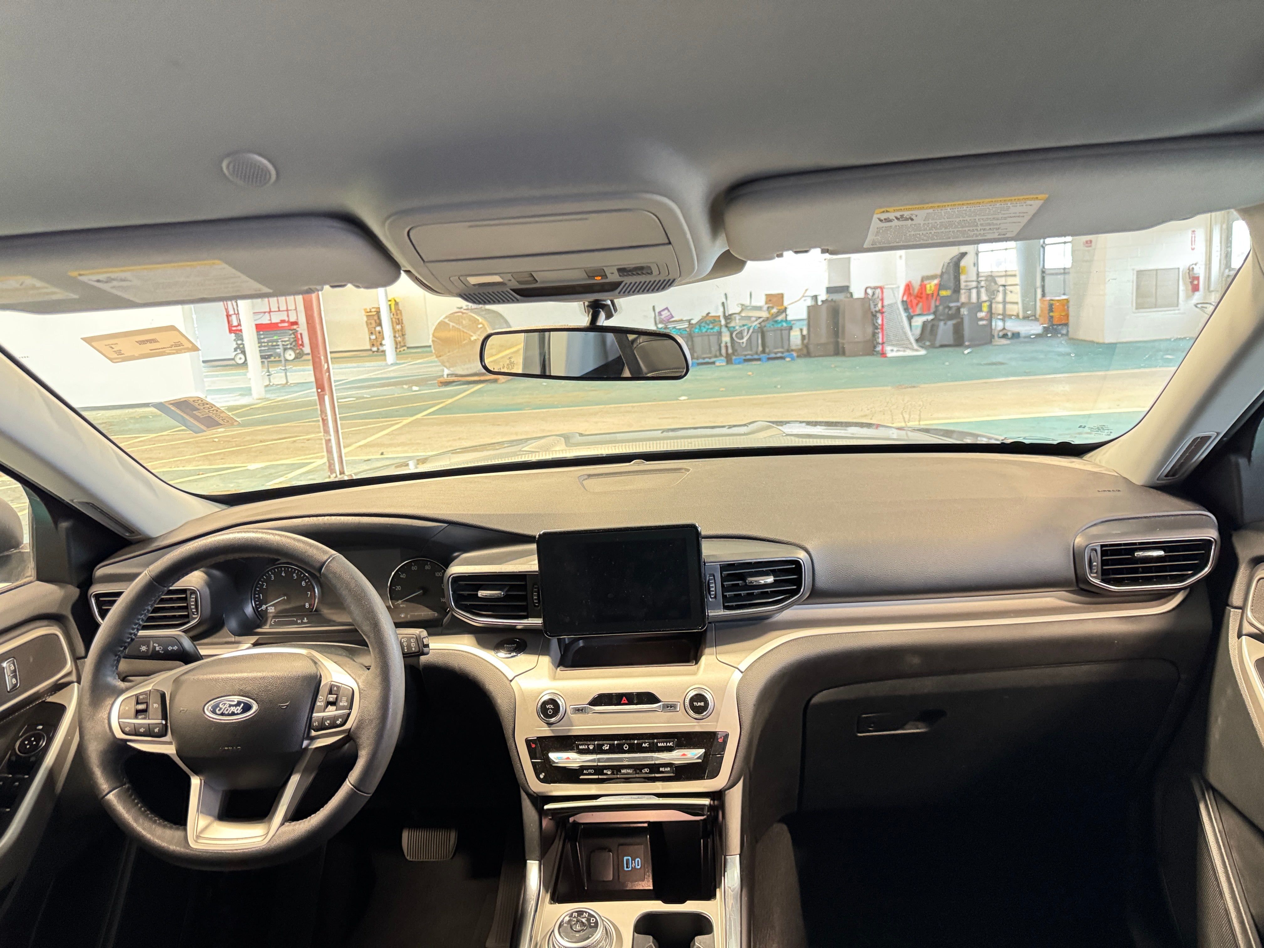 2024 Ford Explorer XLT 3