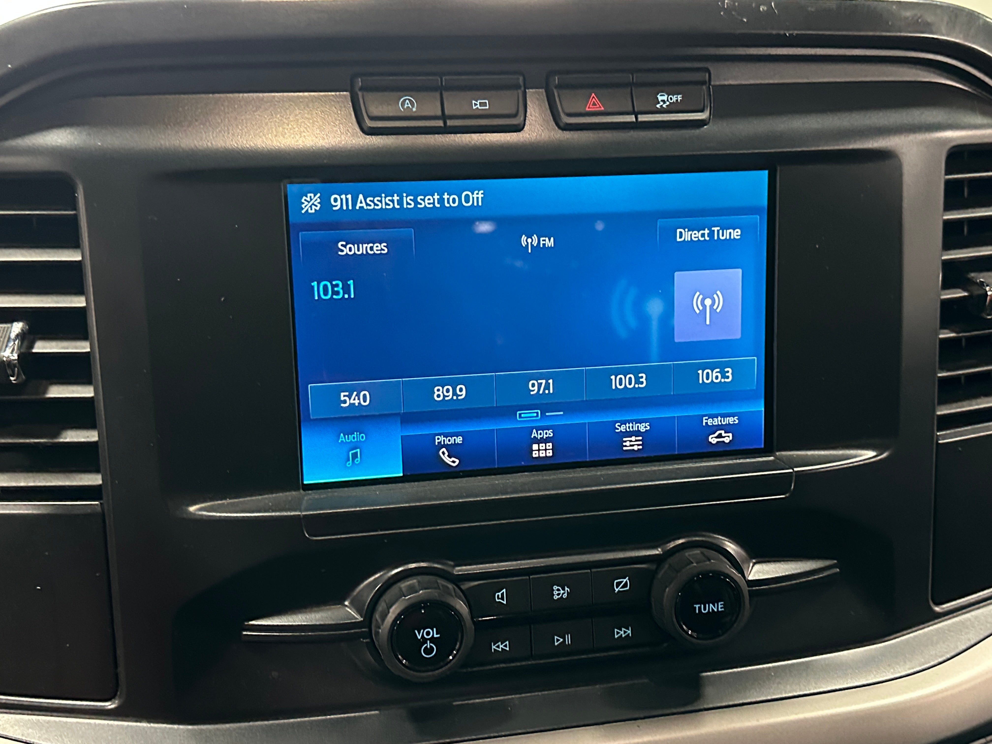 2022 Ford Econoline E-150 4
