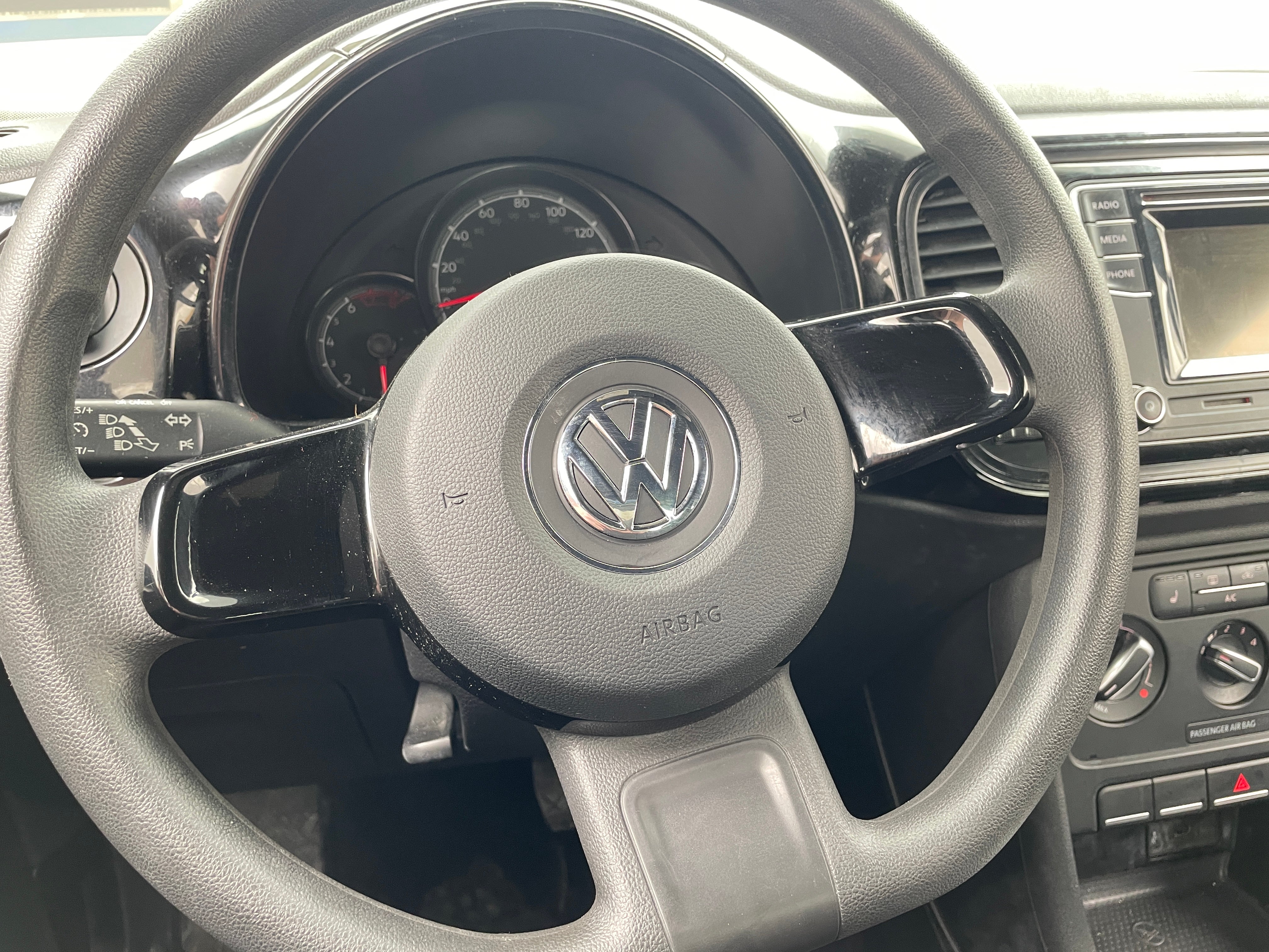 2017 Volkswagen Beetle Fleet Edition 3