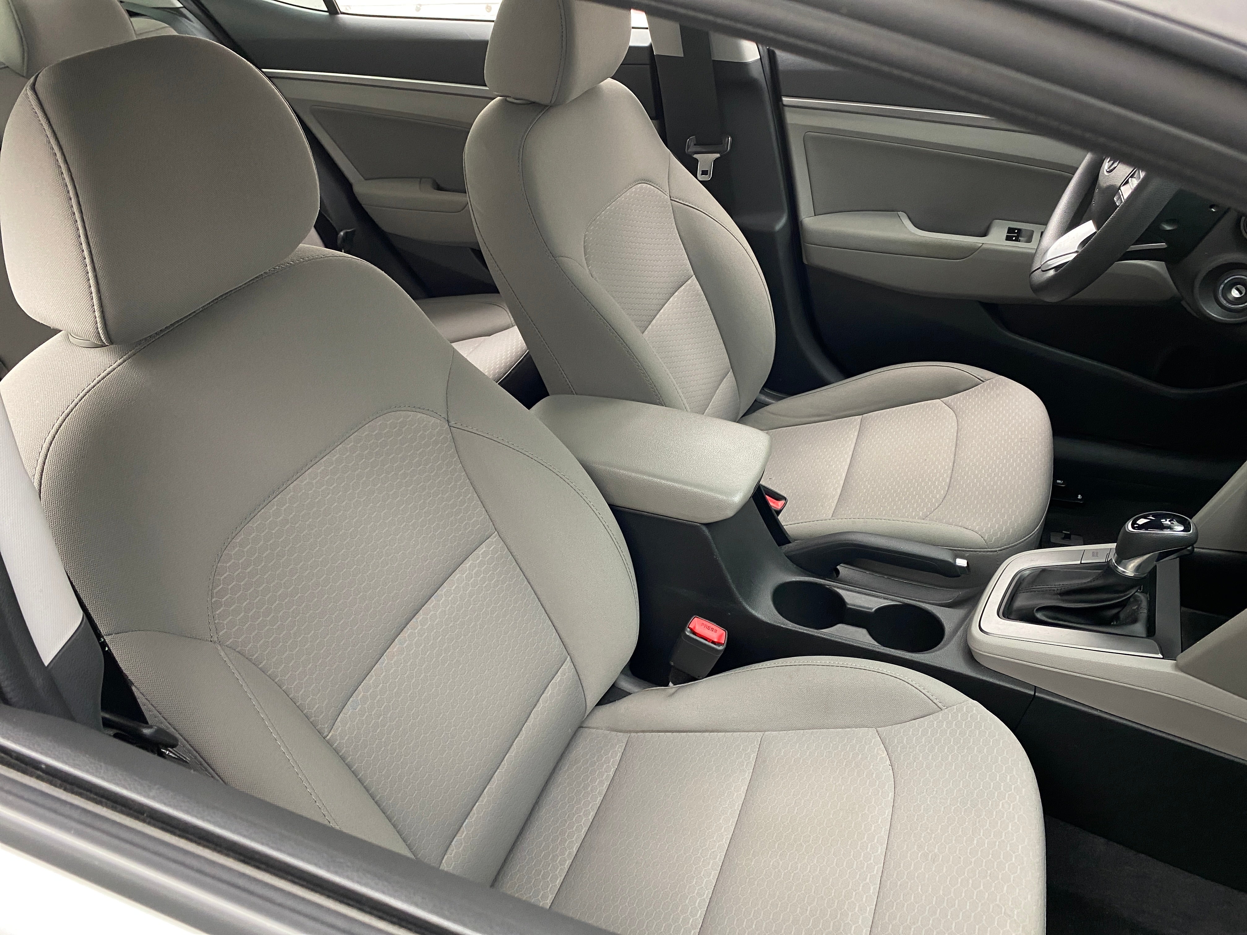 2019 Hyundai Elantra SEL 2