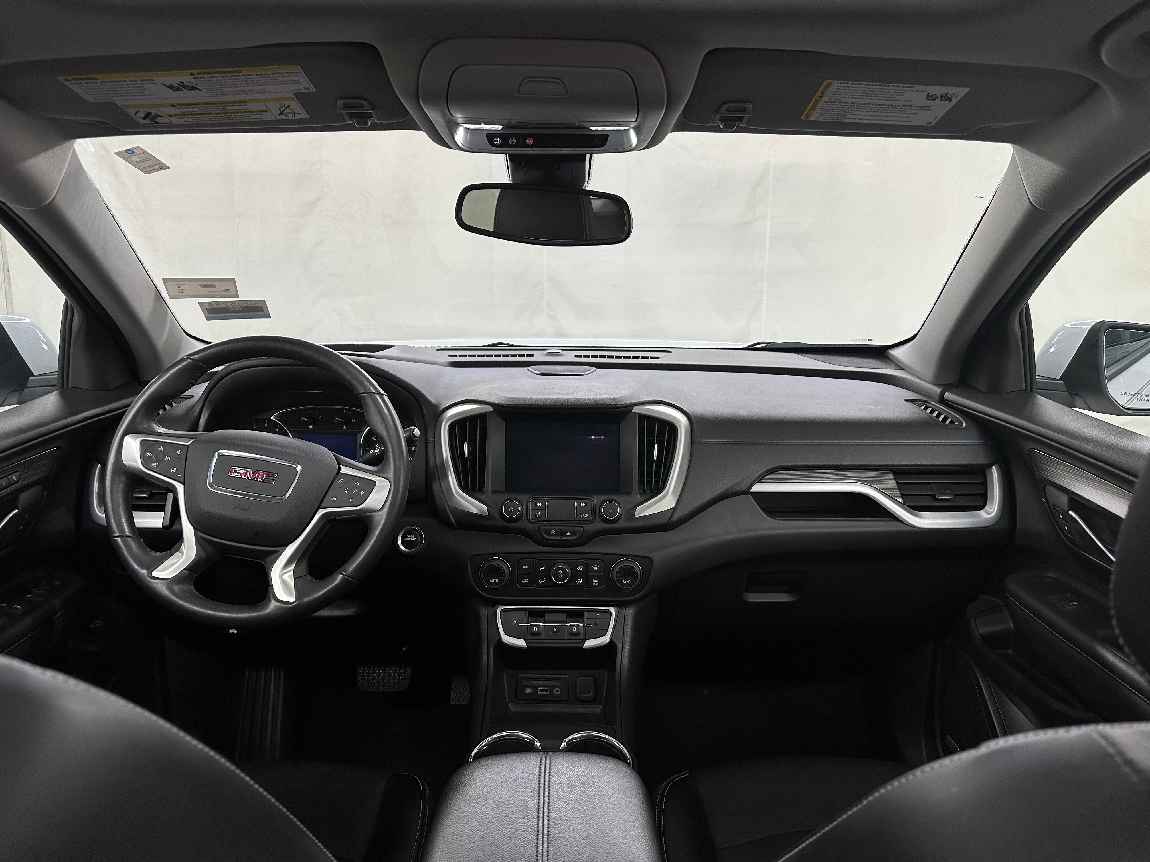 2022 GMC Terrain SLT 2